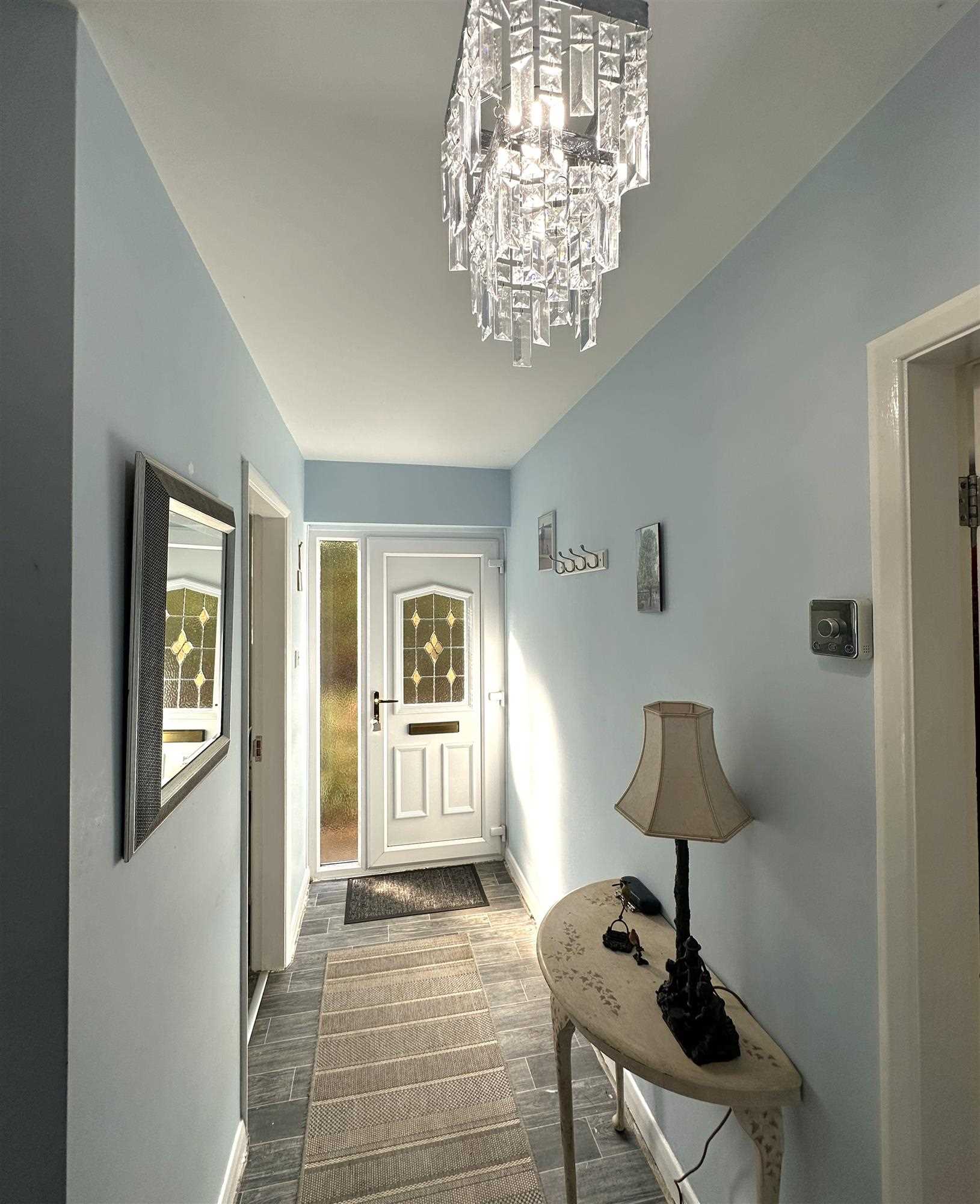 Oundle Close - Picture 2