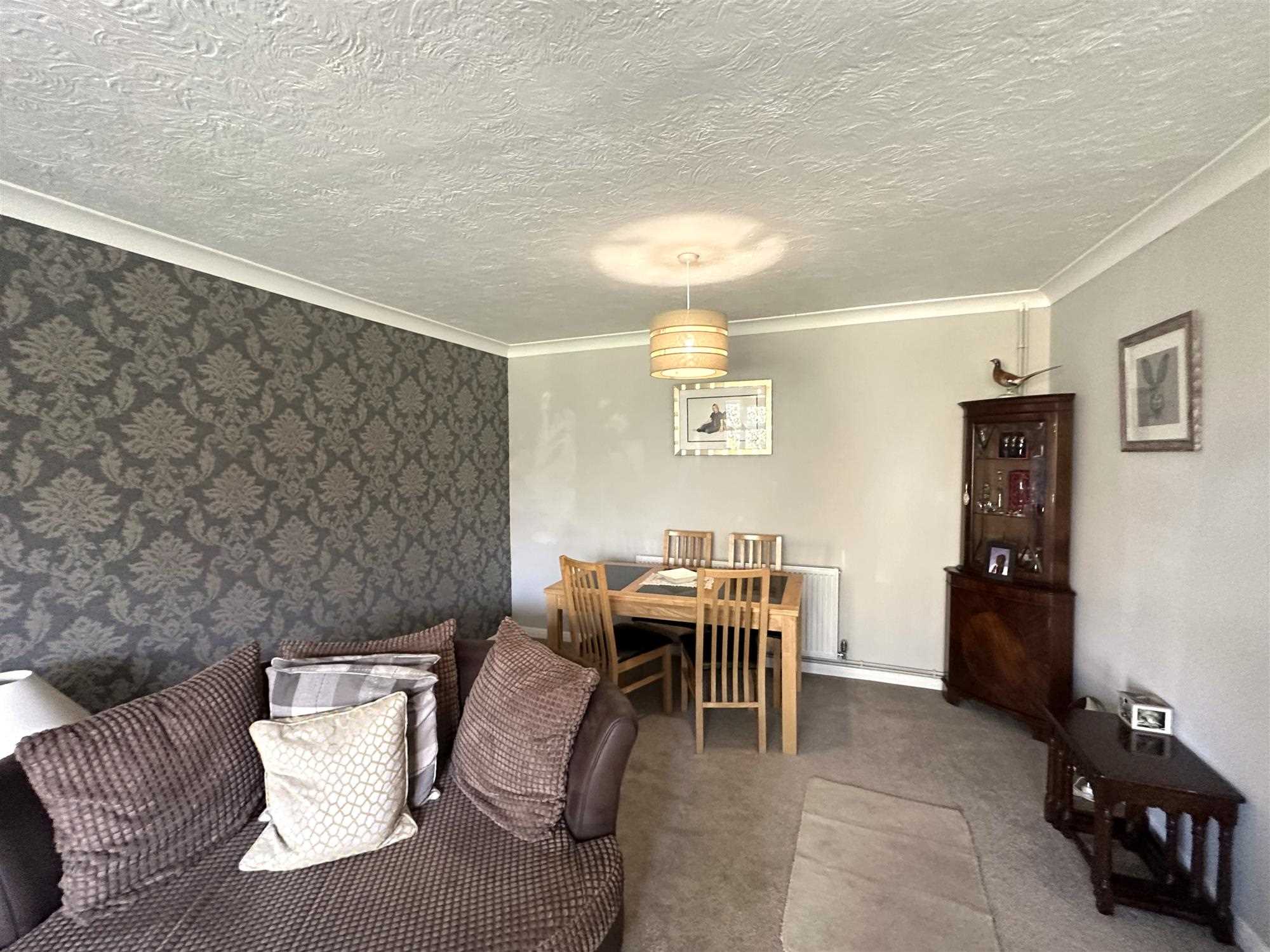 Oundle Close - Picture 8
