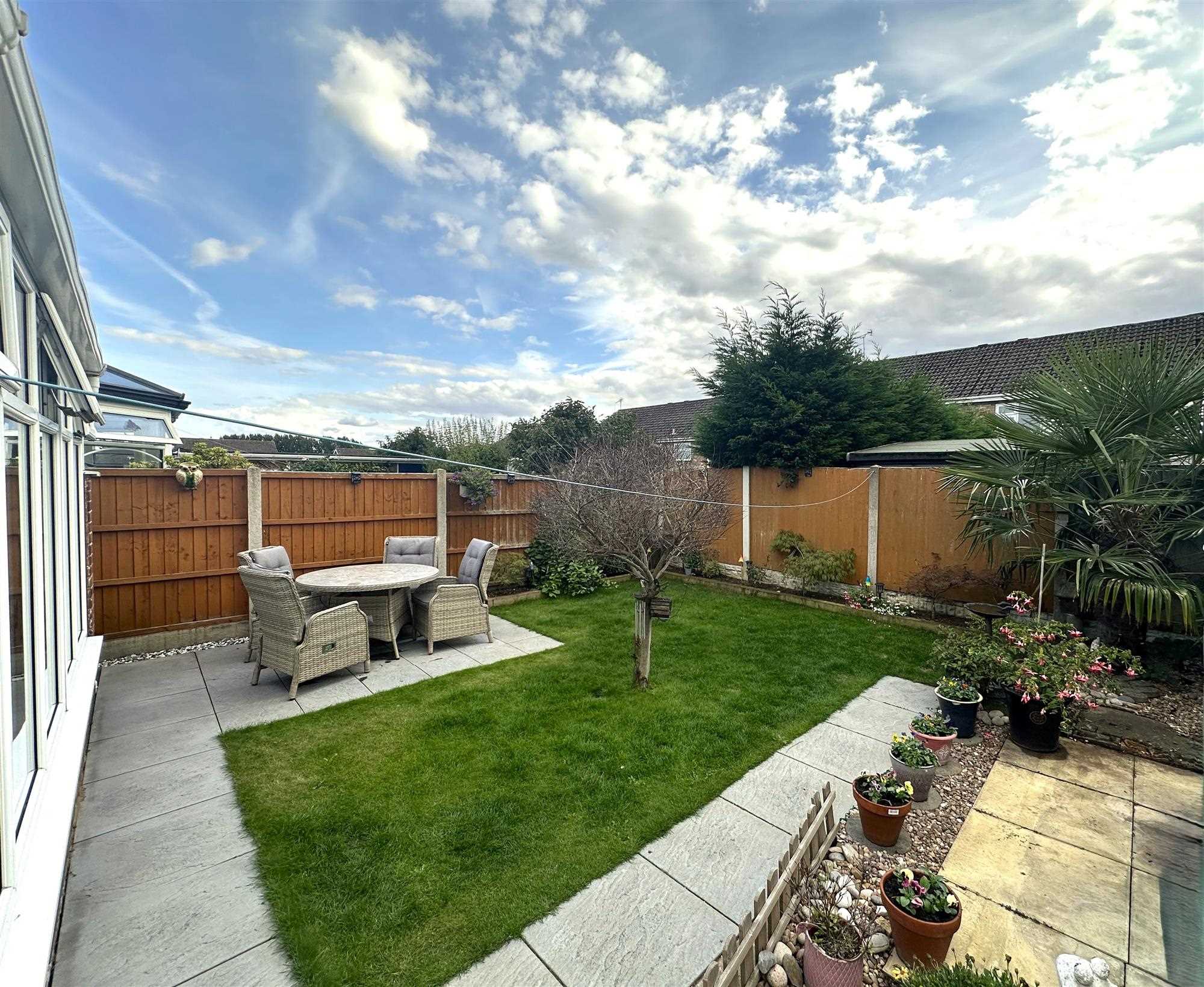 Oundle Close - Picture 17