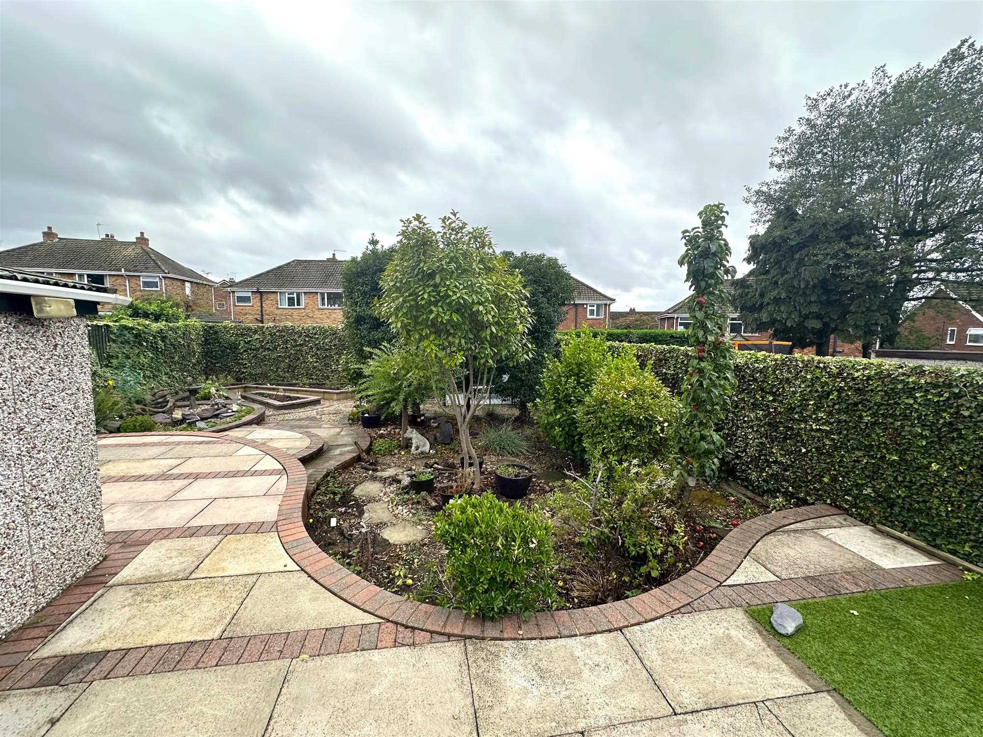 Fotherby Road - Picture 18