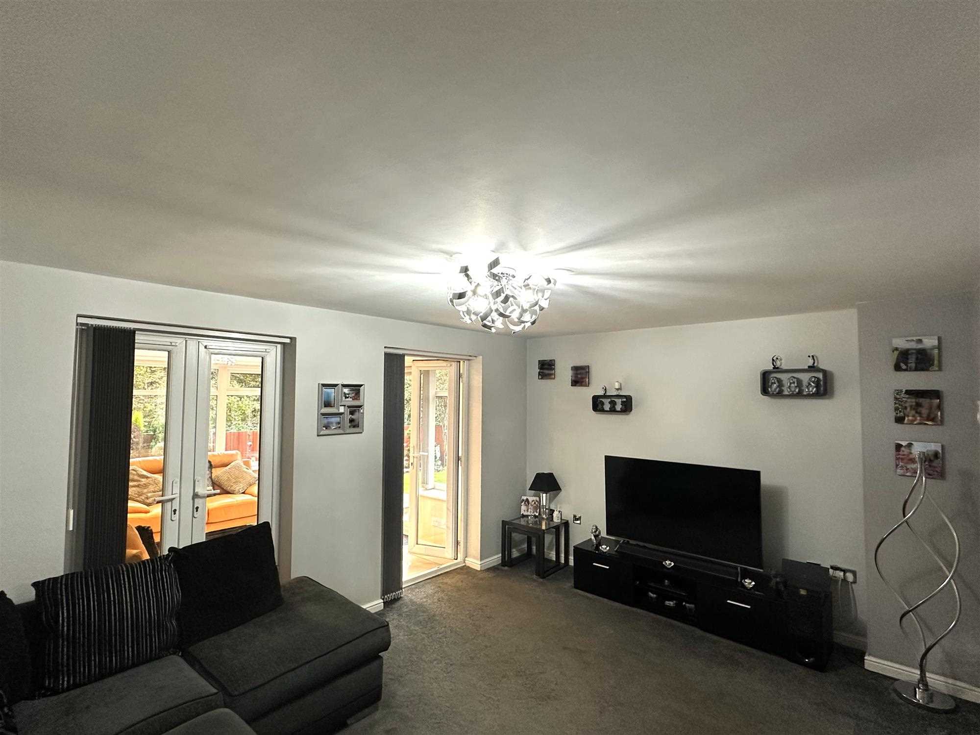 Woodcross Avenue - Picture 7