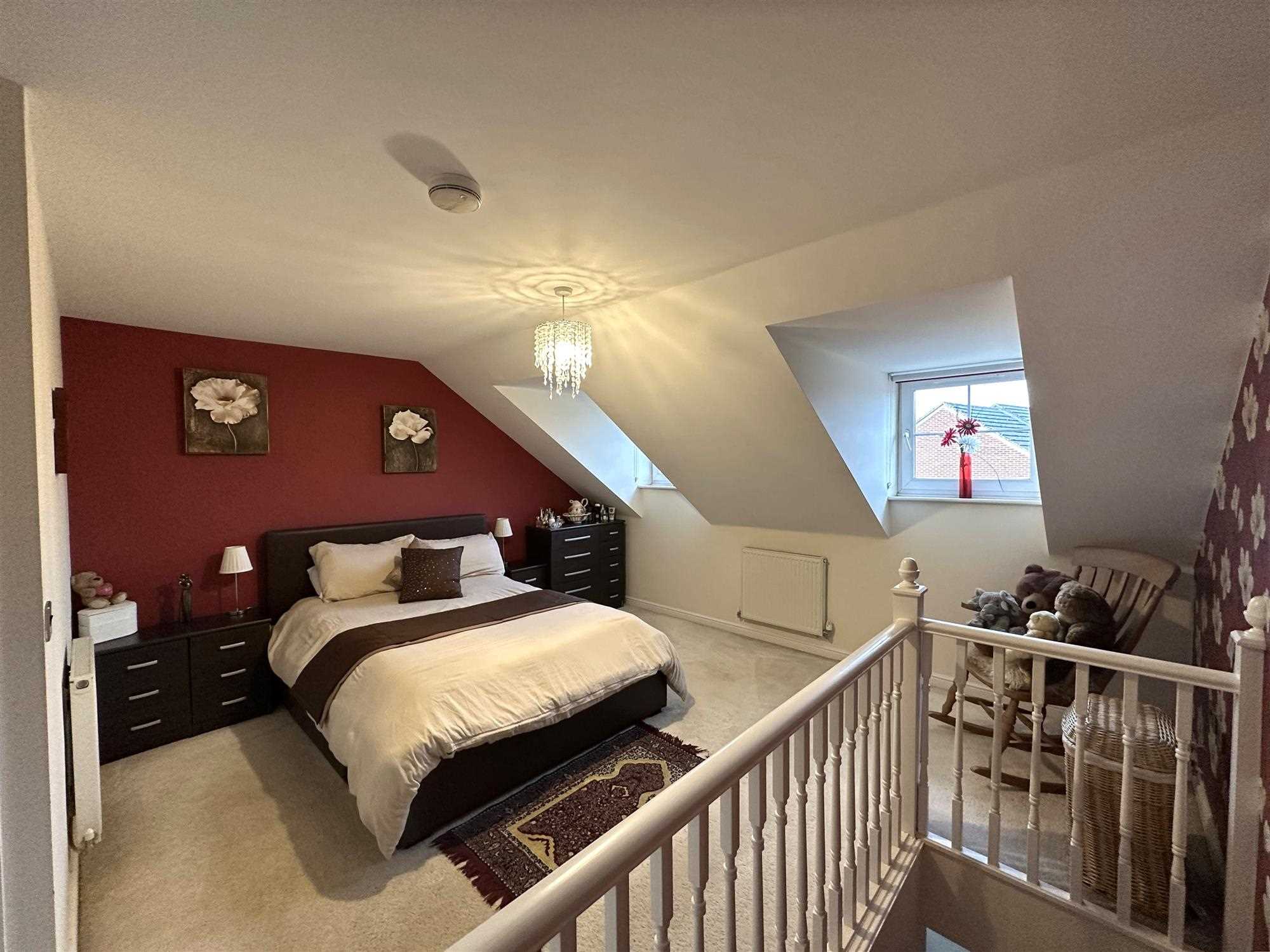 Woodcross Avenue - Picture 17