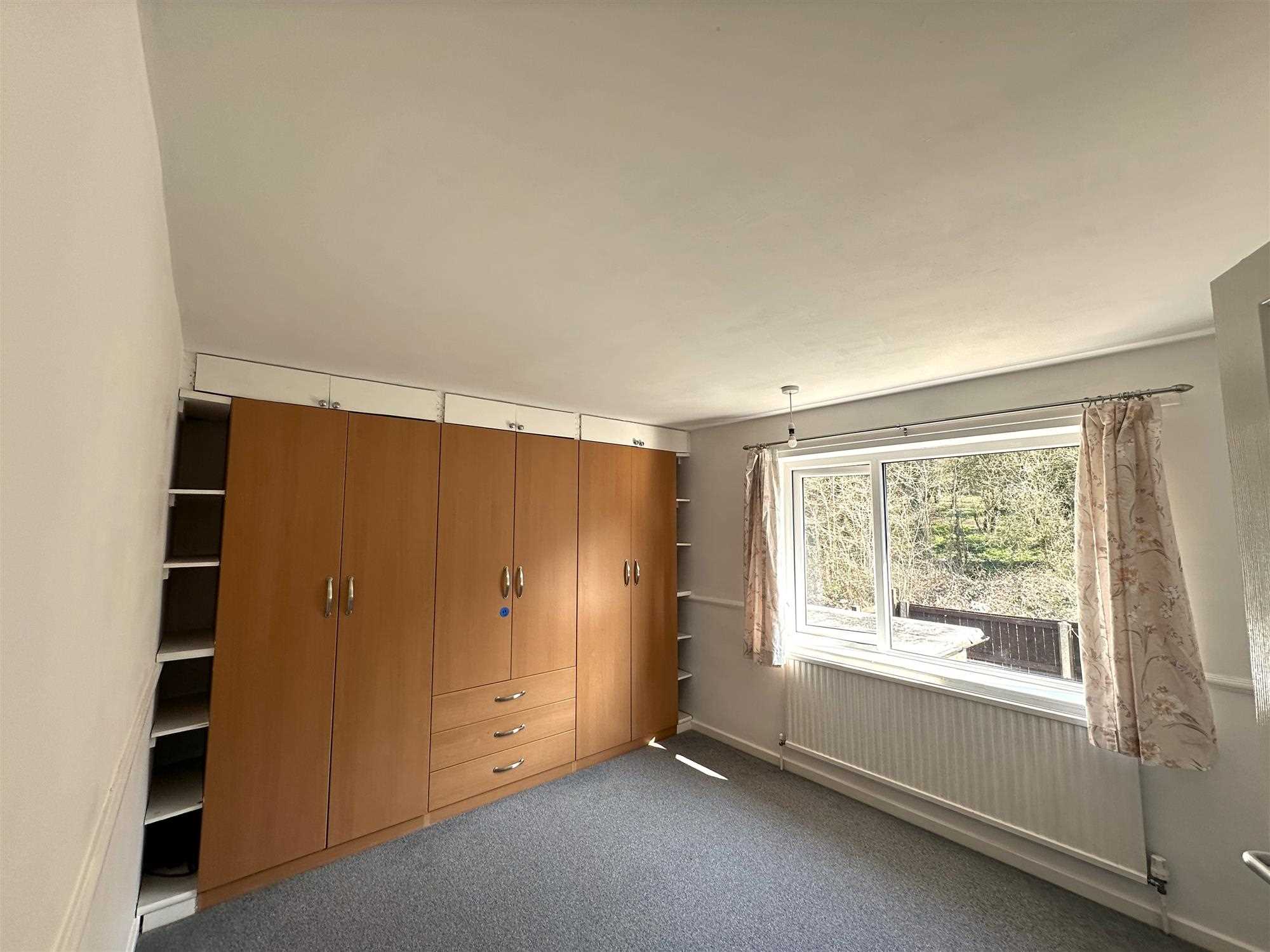 Chapman Avenue - Picture 7