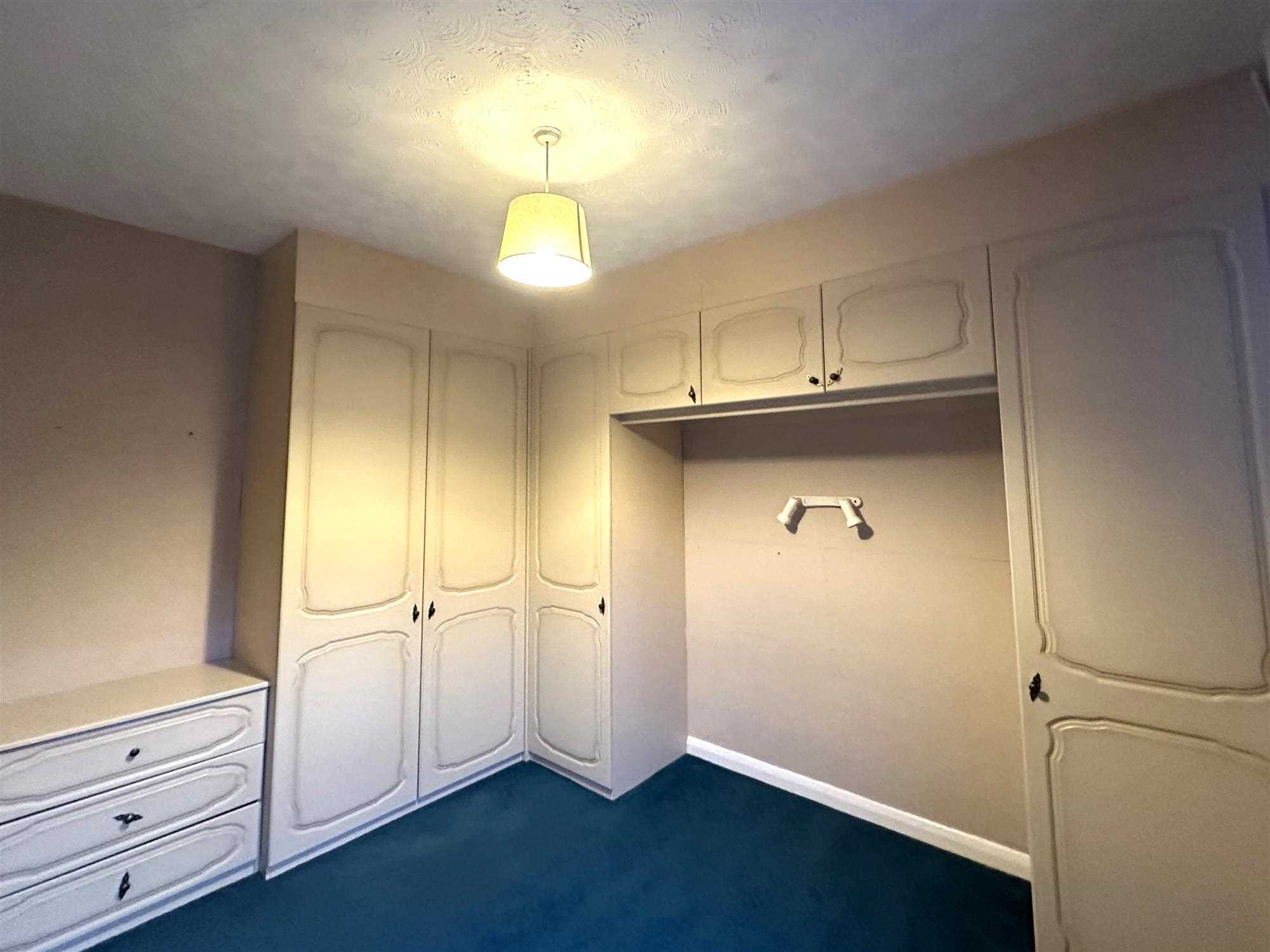 Victoria Road - Picture 8