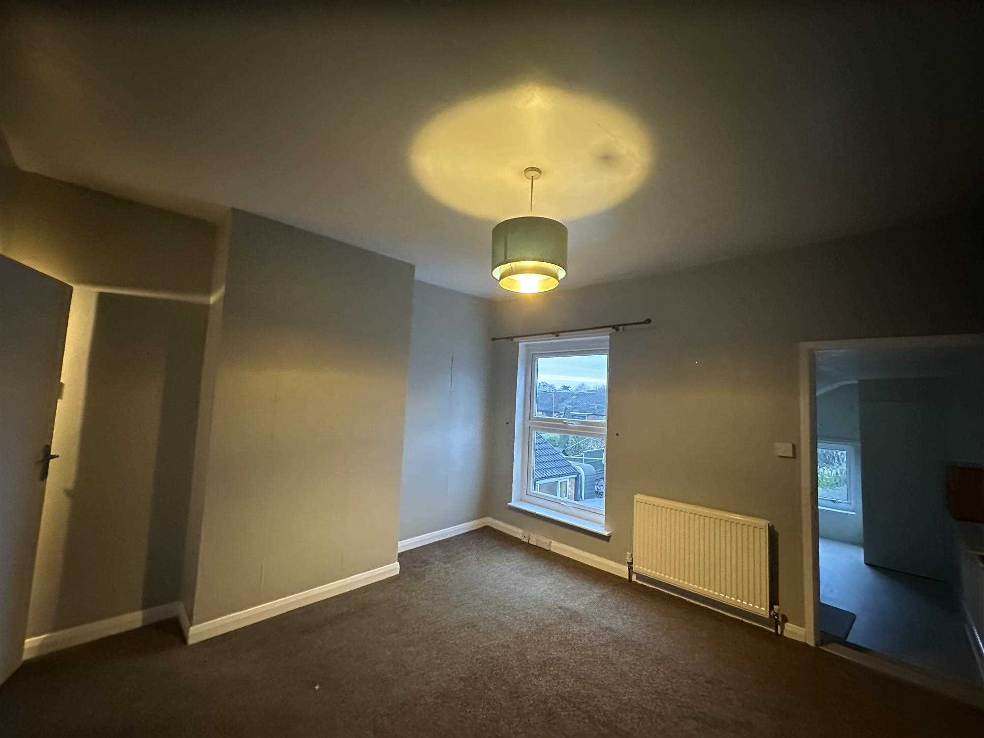 Victoria Road - Picture 9