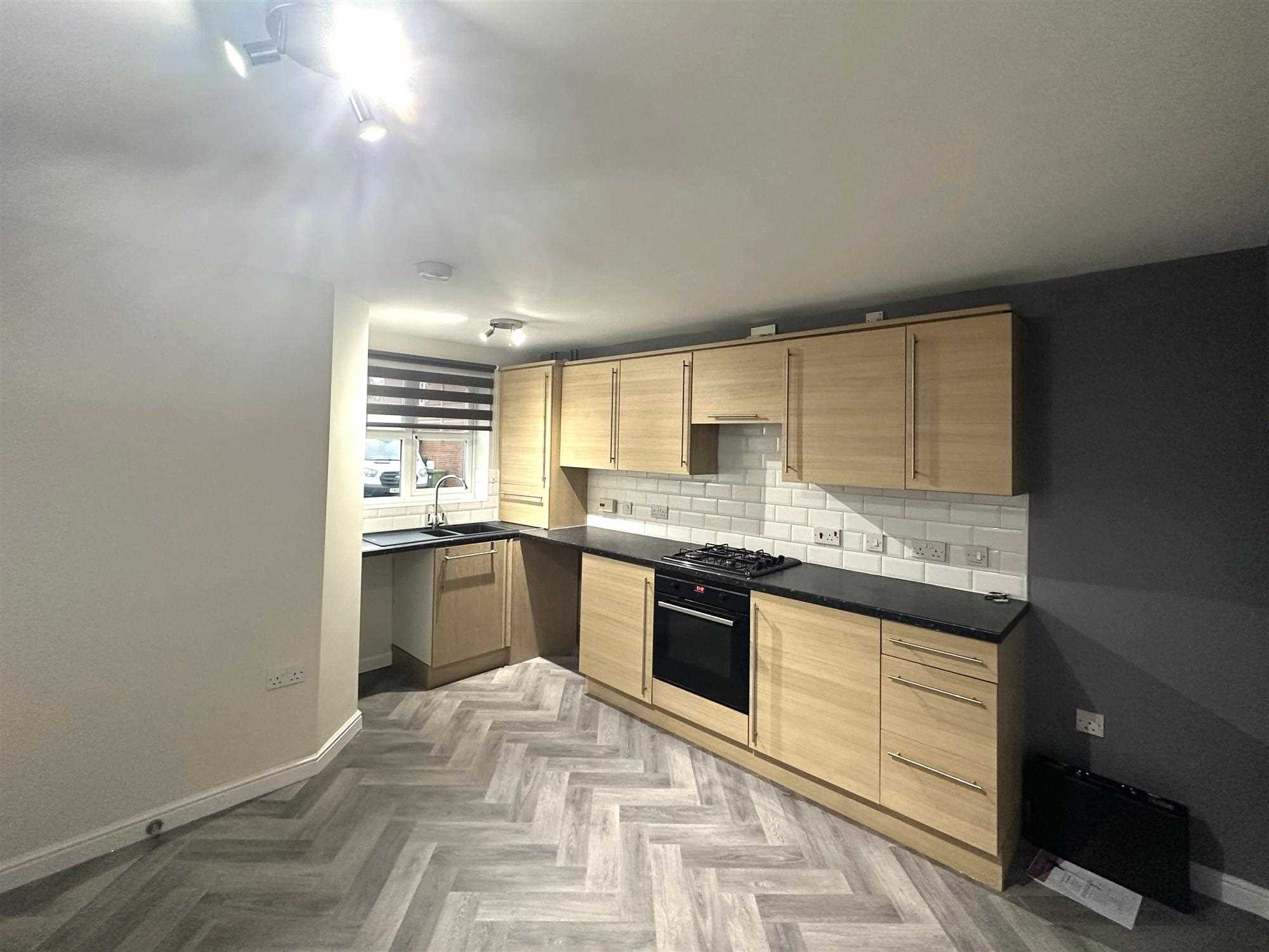 Woodcross Avenue - Picture 4