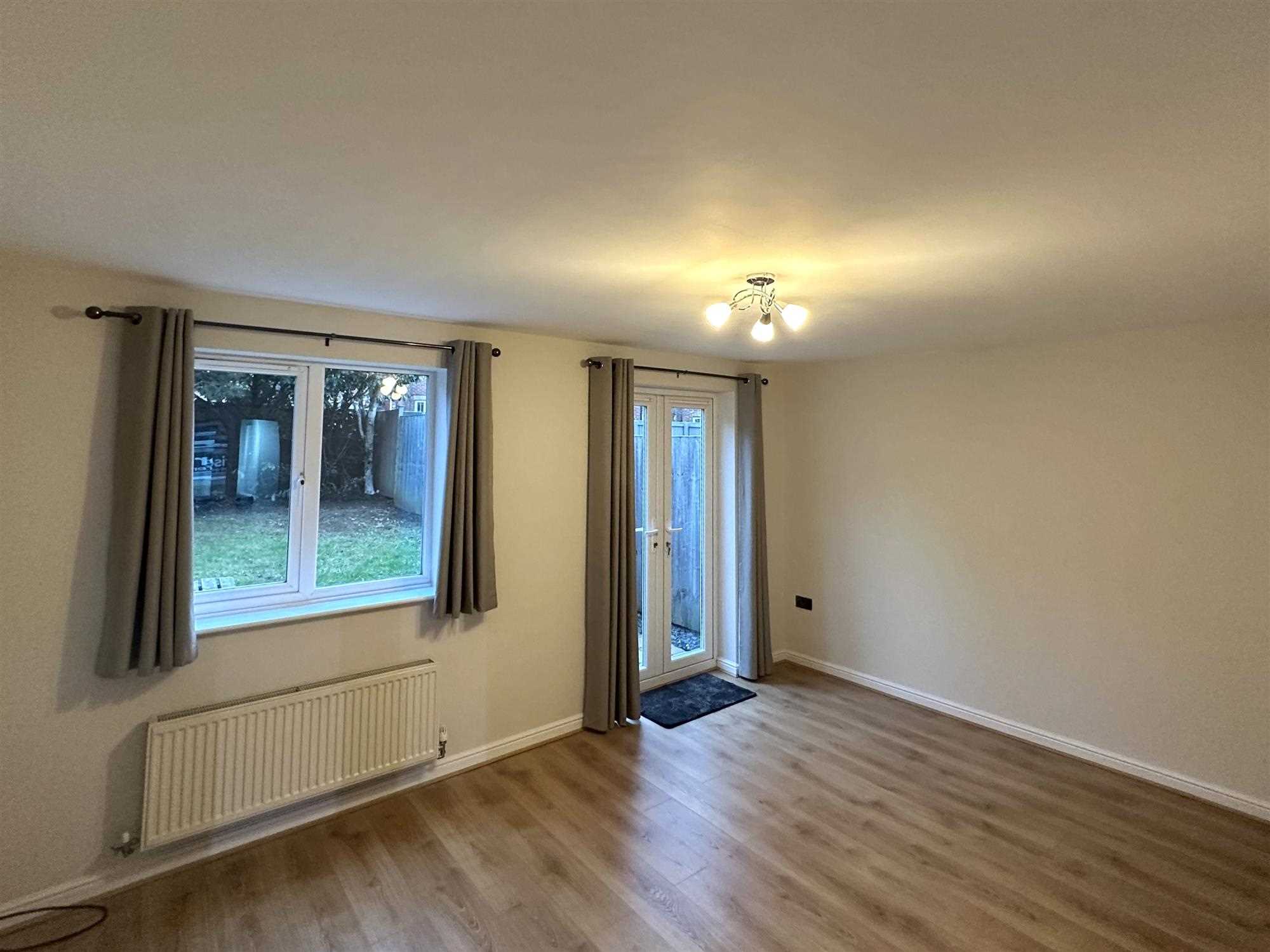 Woodcross Avenue - Picture 8