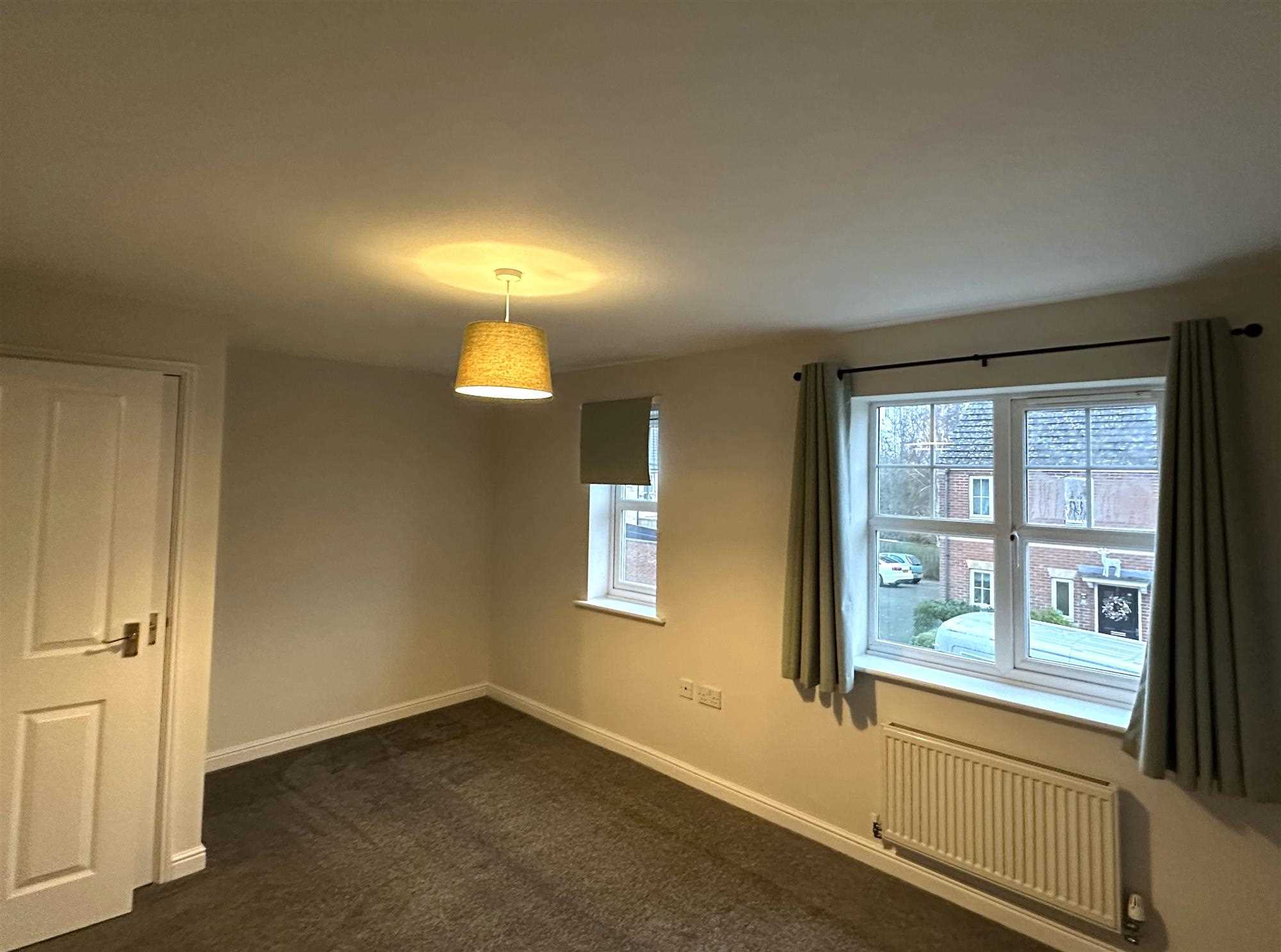 Woodcross Avenue - Picture 10