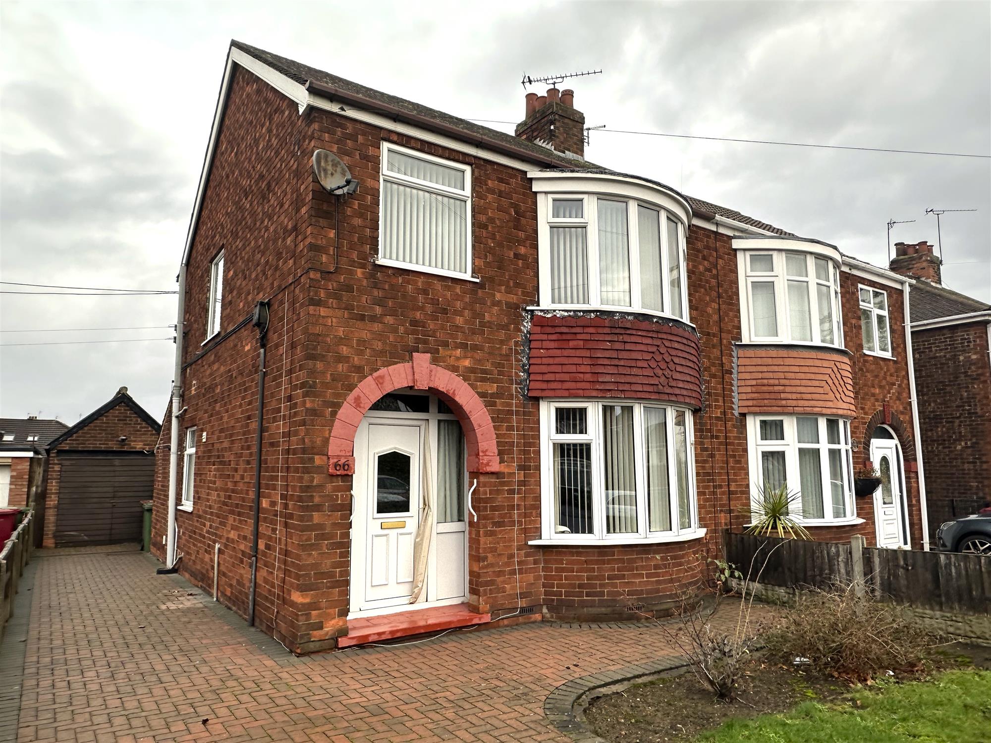 East Common Lane - Picture 1