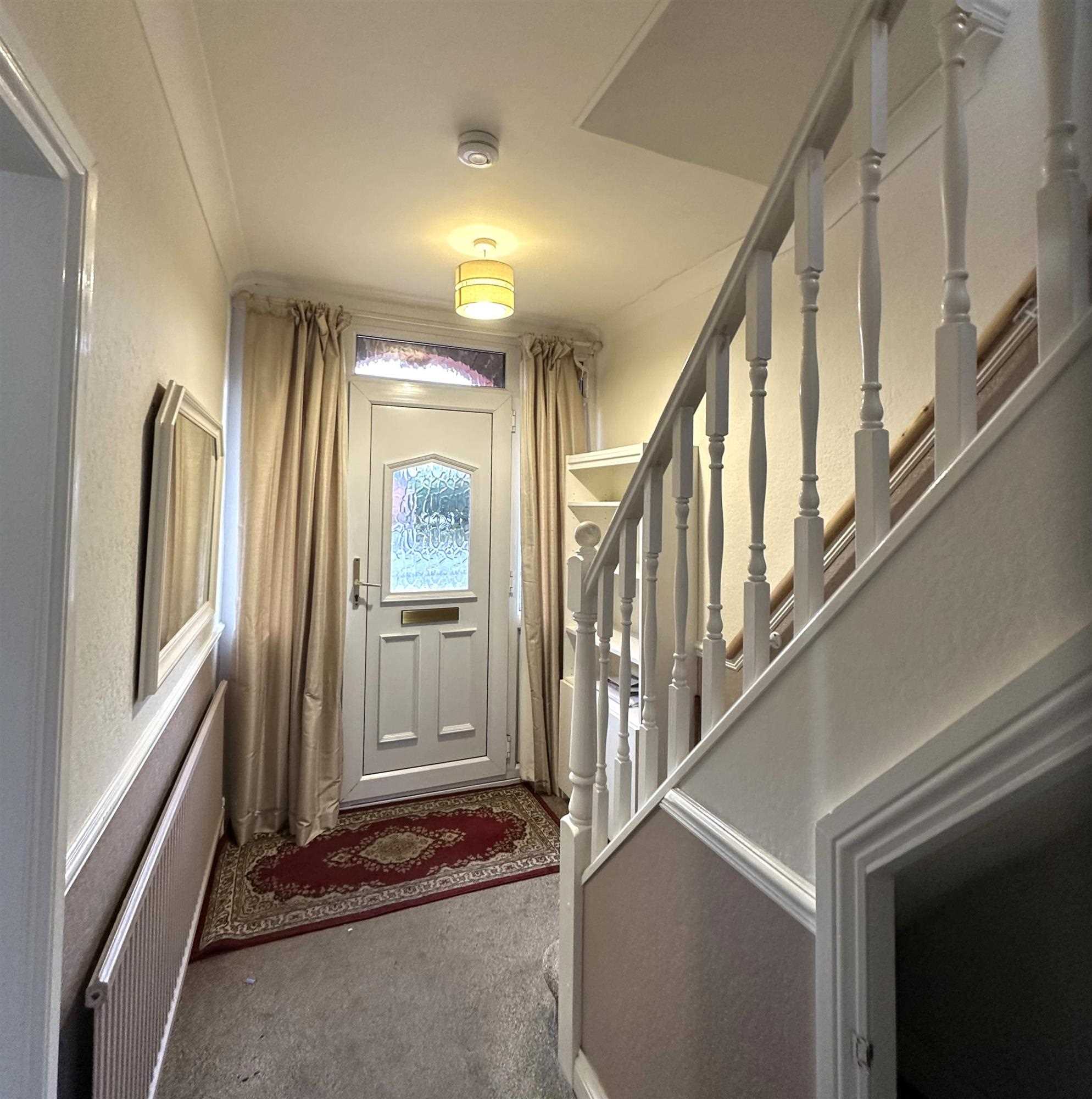 East Common Lane - Picture 2