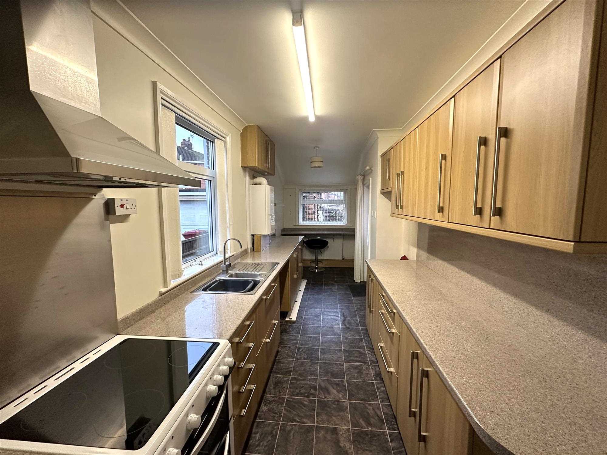 East Common Lane - Picture 6