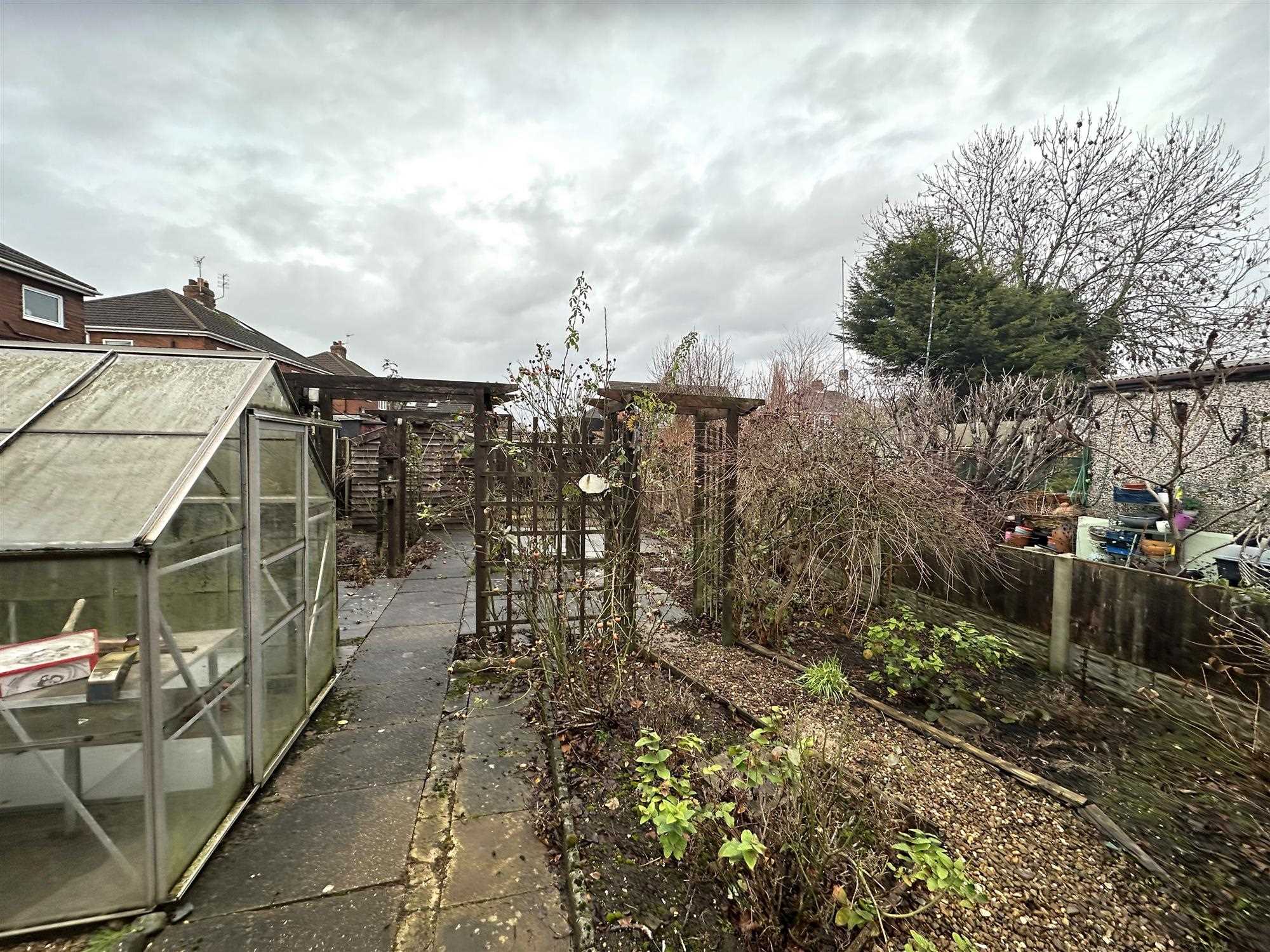 East Common Lane - Picture 13