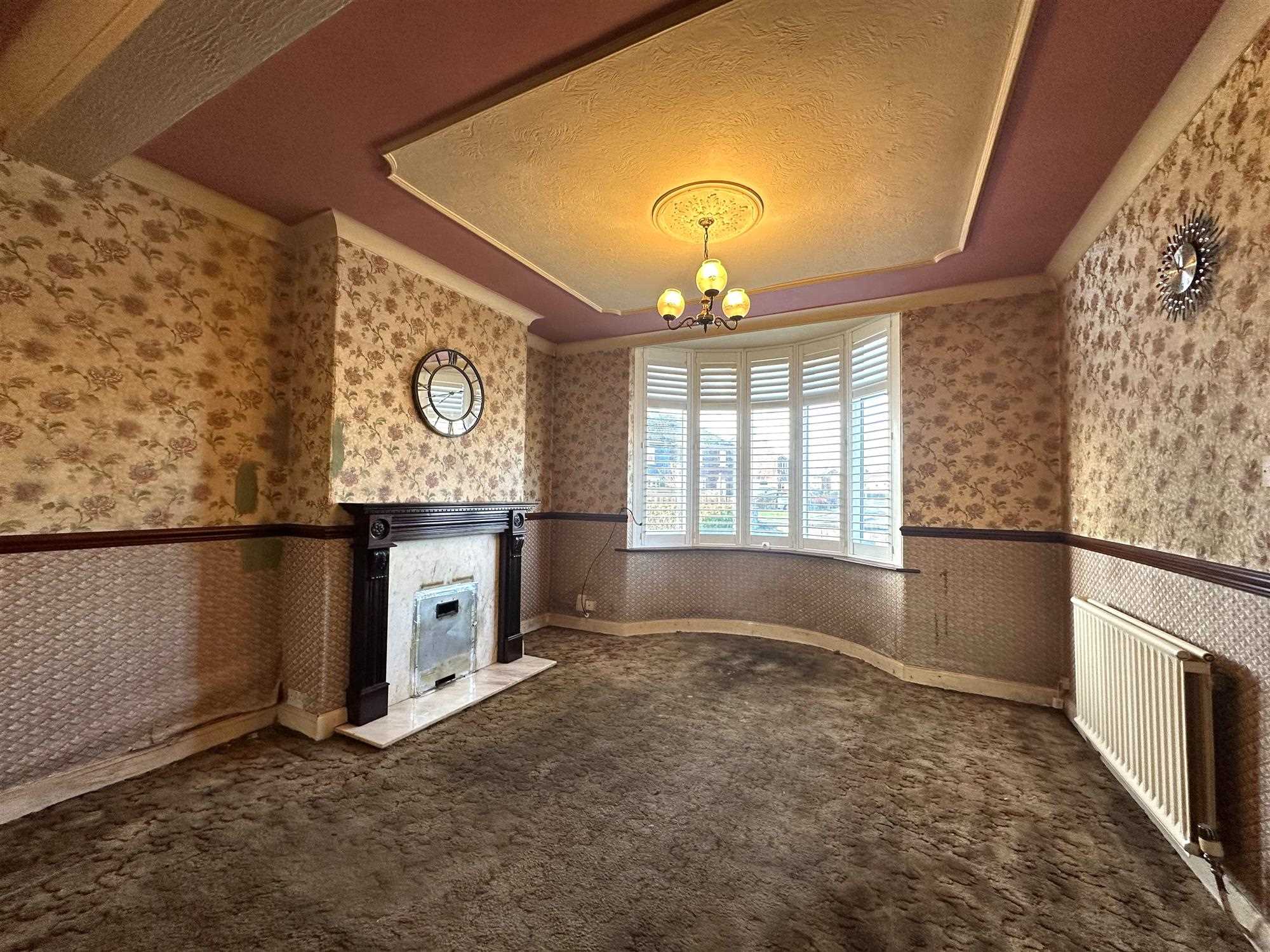 Cemetery Road - Picture 3