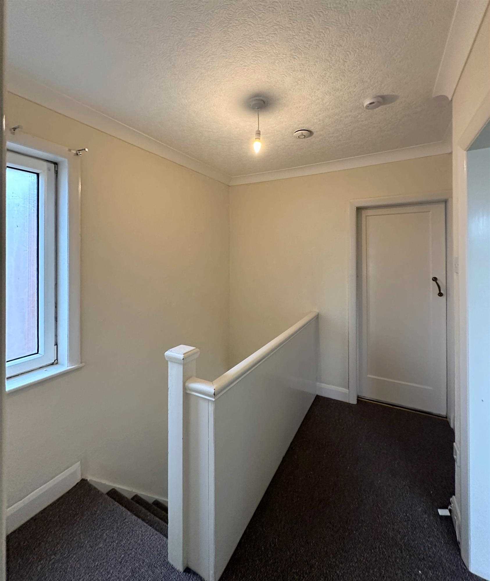 Newland Drive - Picture 9