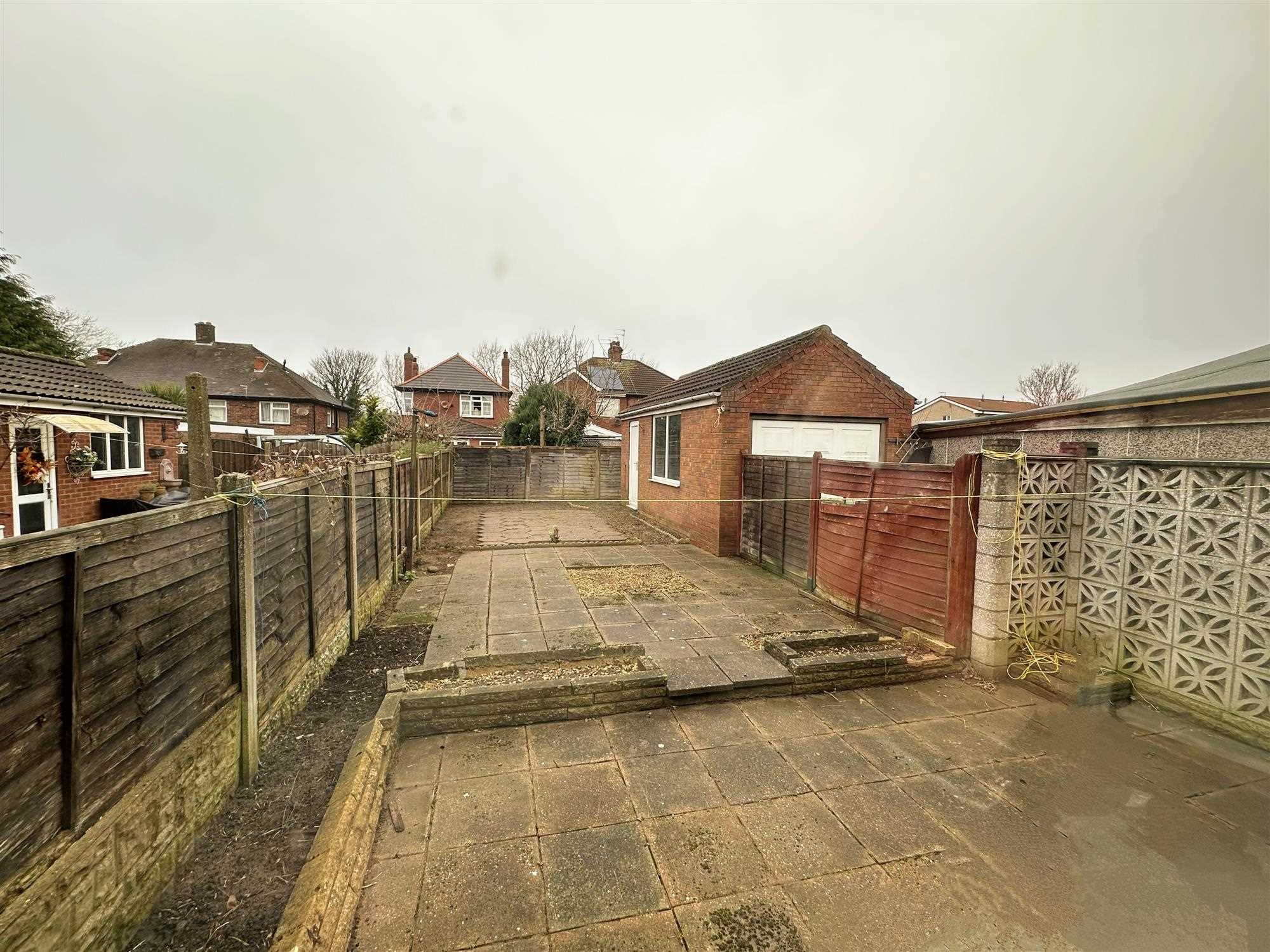 Newland Drive - Picture 14