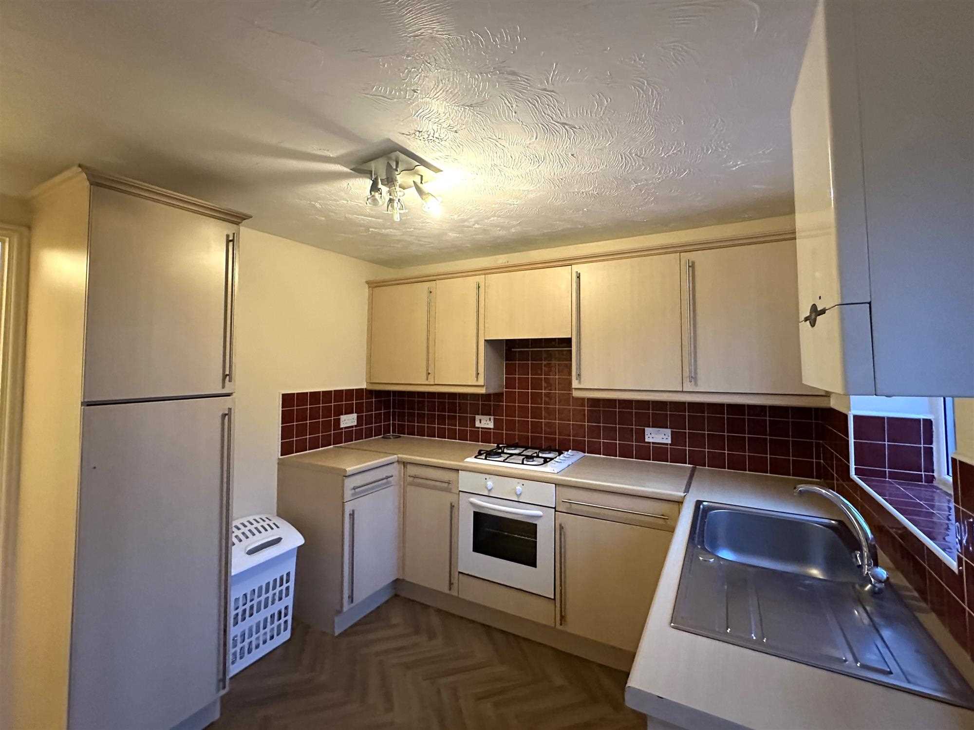 Temple Road - Picture 5