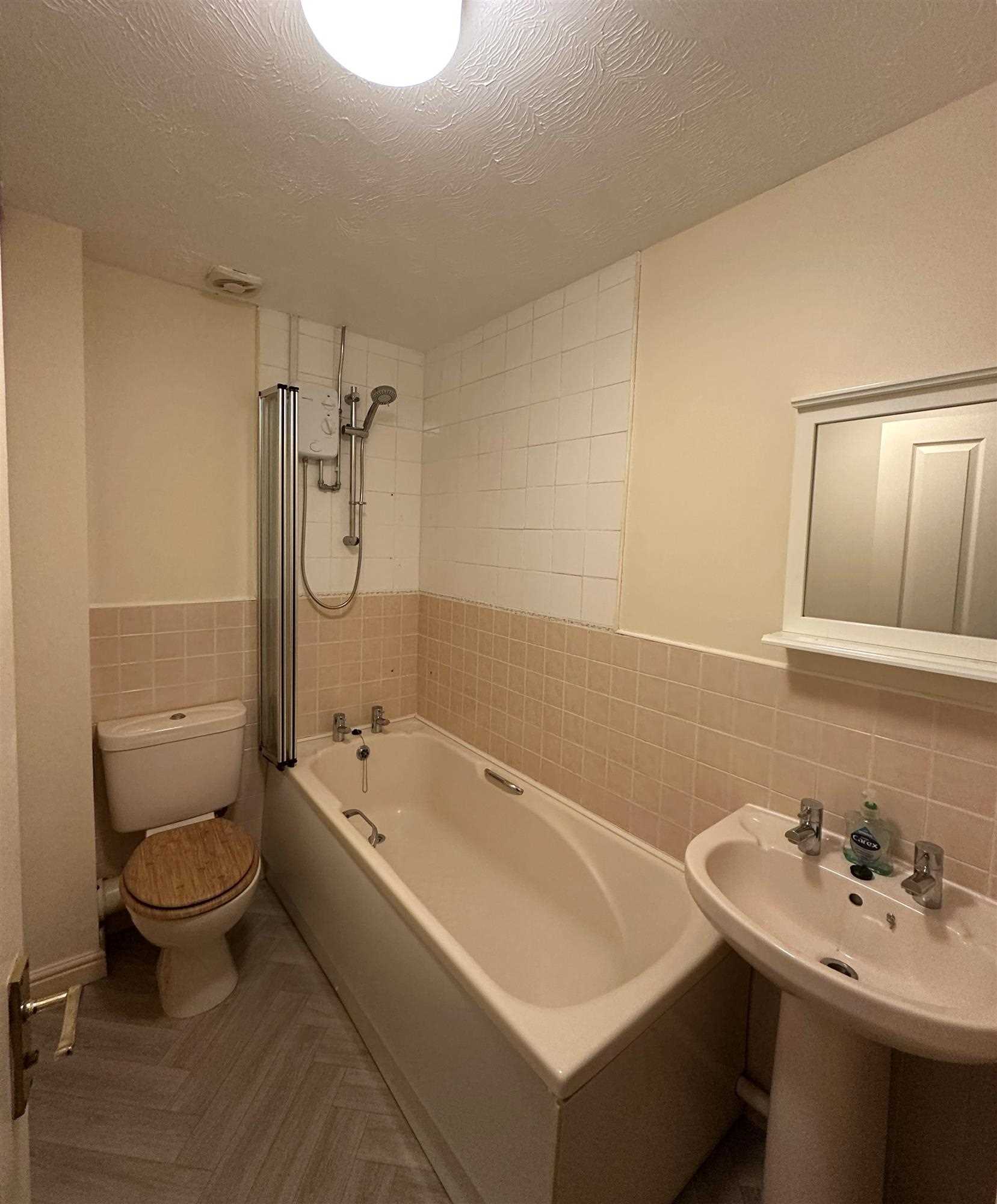 Temple Road - Picture 10