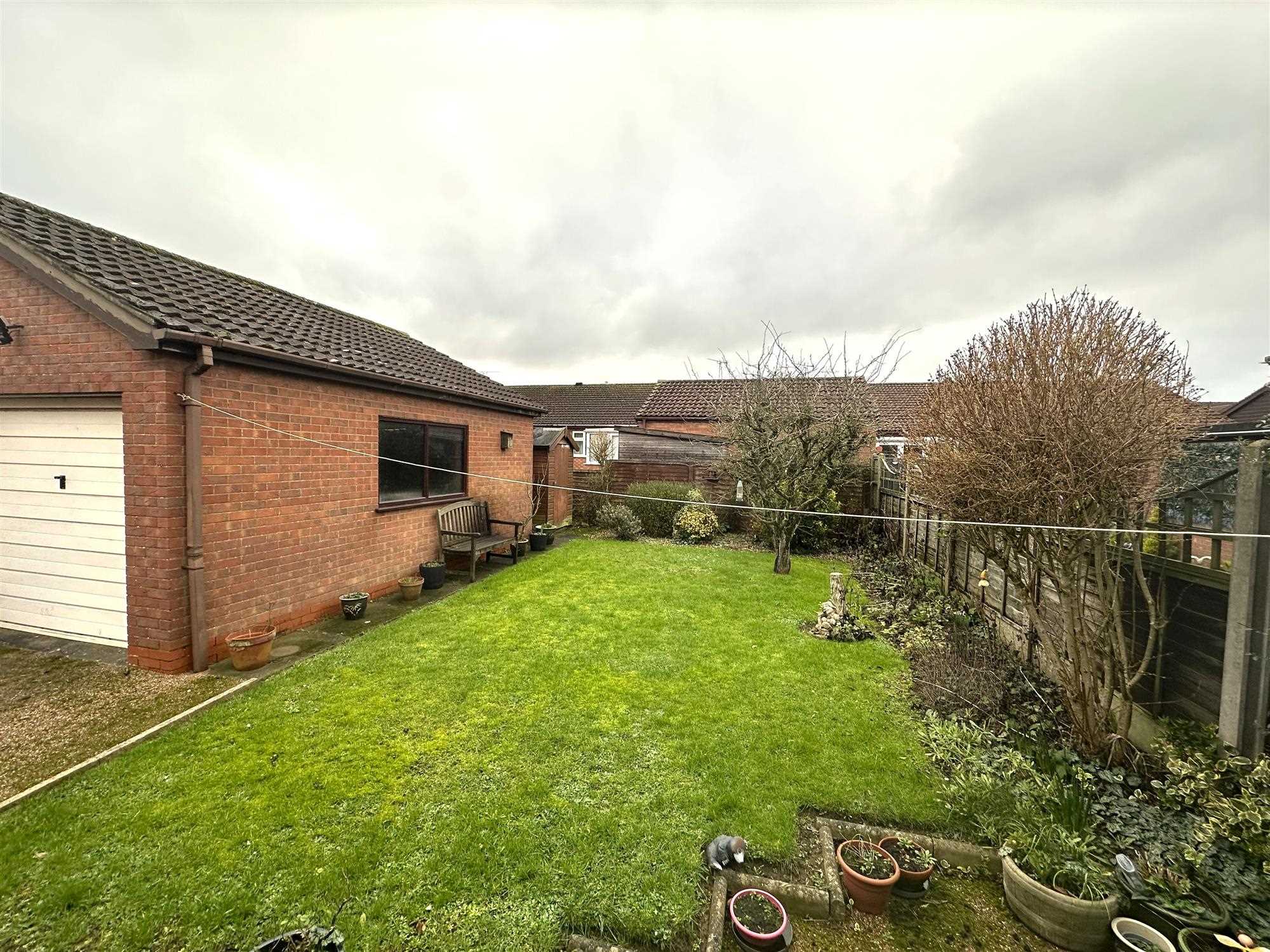 Russell Walk - Picture 12