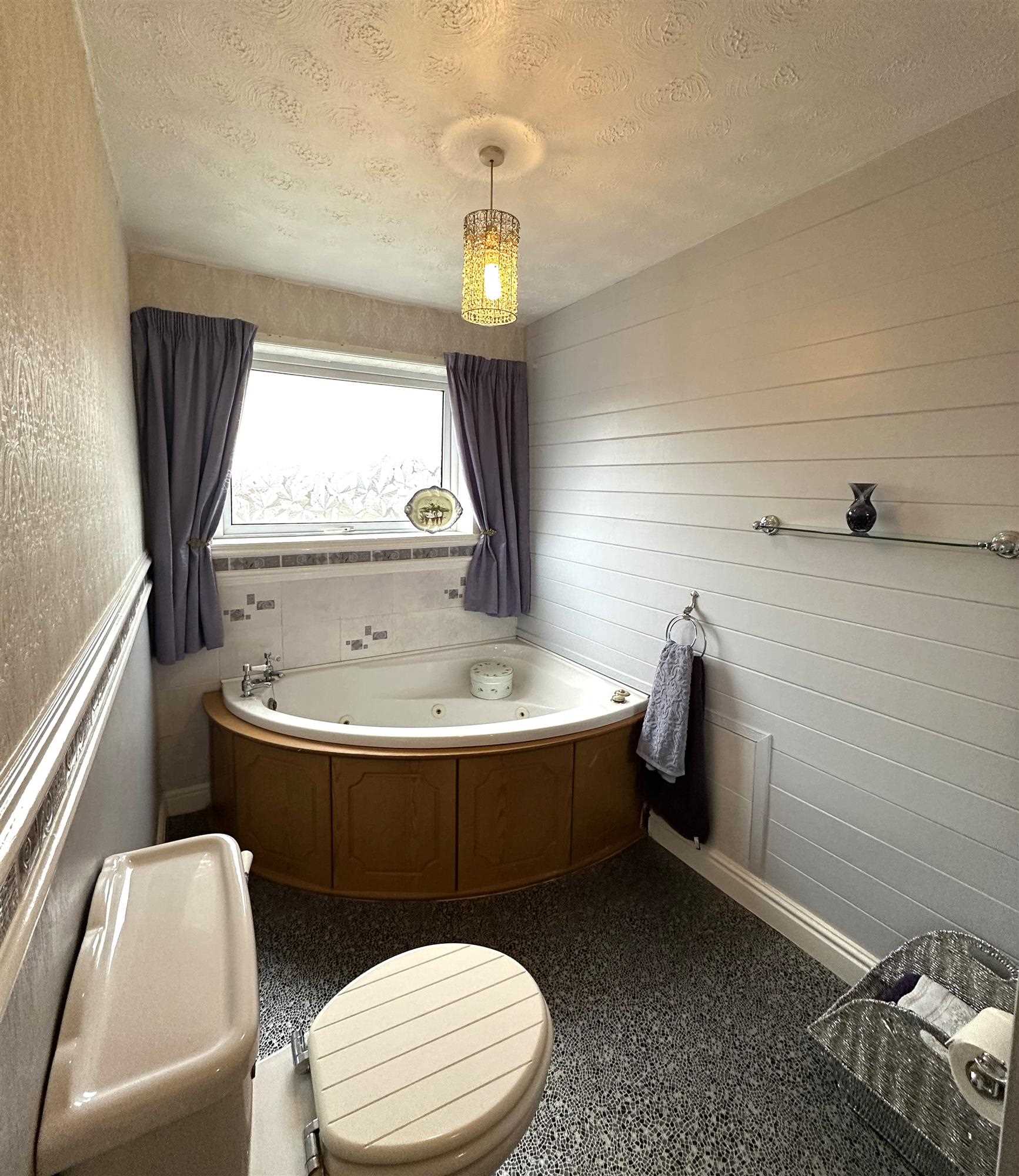 Bushfield Road - Picture 18