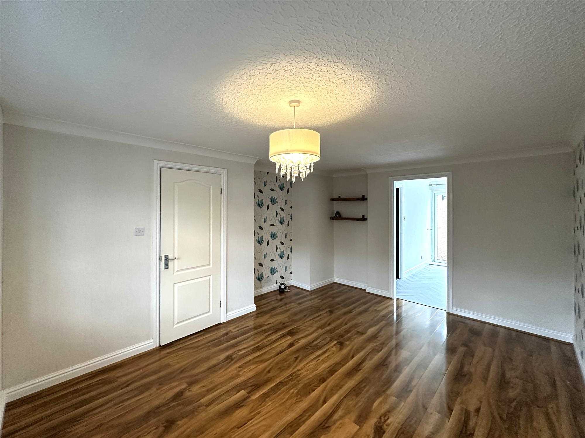 Cheltenham Close - Picture 4