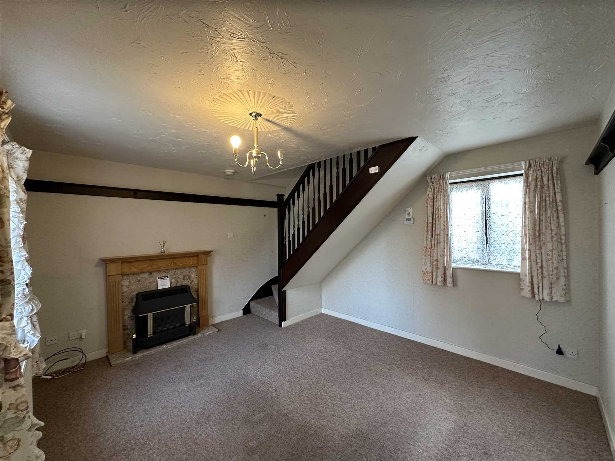 Rosemount Drive - Picture 3