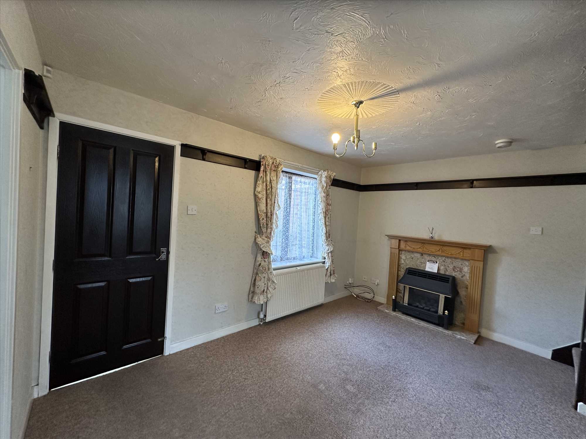 Rosemount Drive - Picture 4