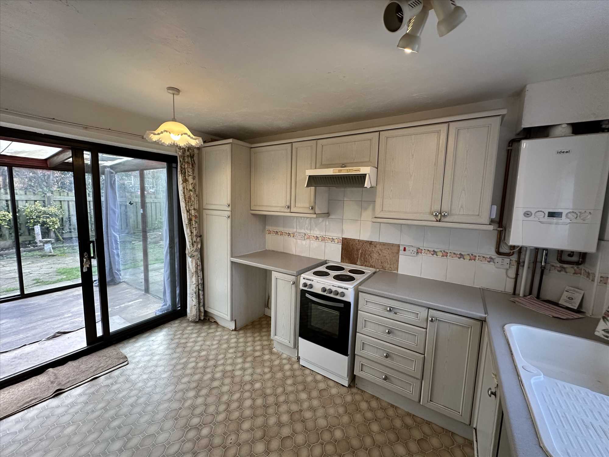 Rosemount Drive - Picture 5