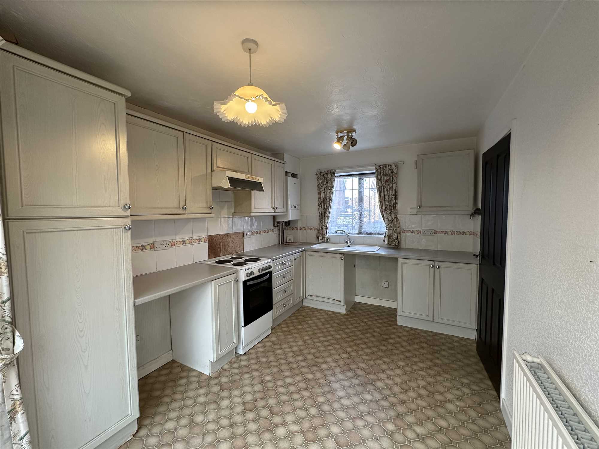 Rosemount Drive - Picture 6