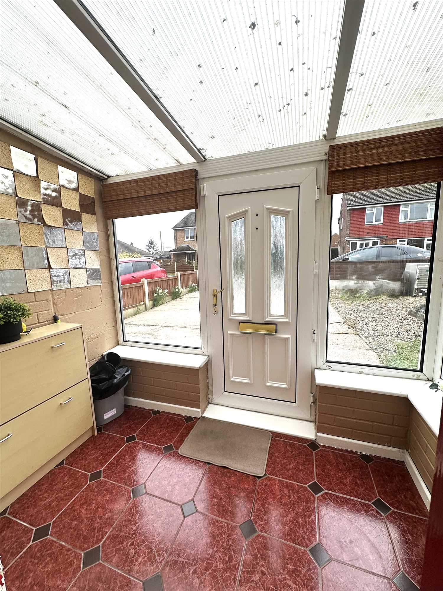 Knightsbridge Road - Picture 2