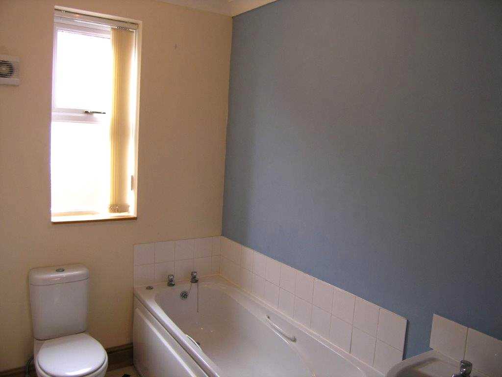 High Street Messingham - Picture 5