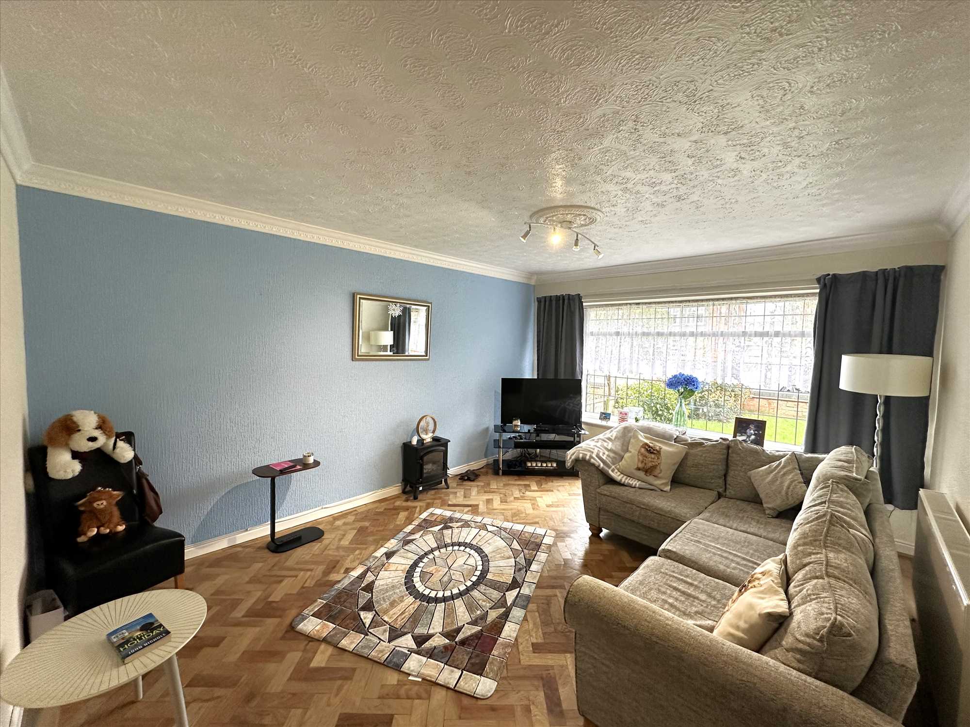 Shakespeare Avenue - Picture 3