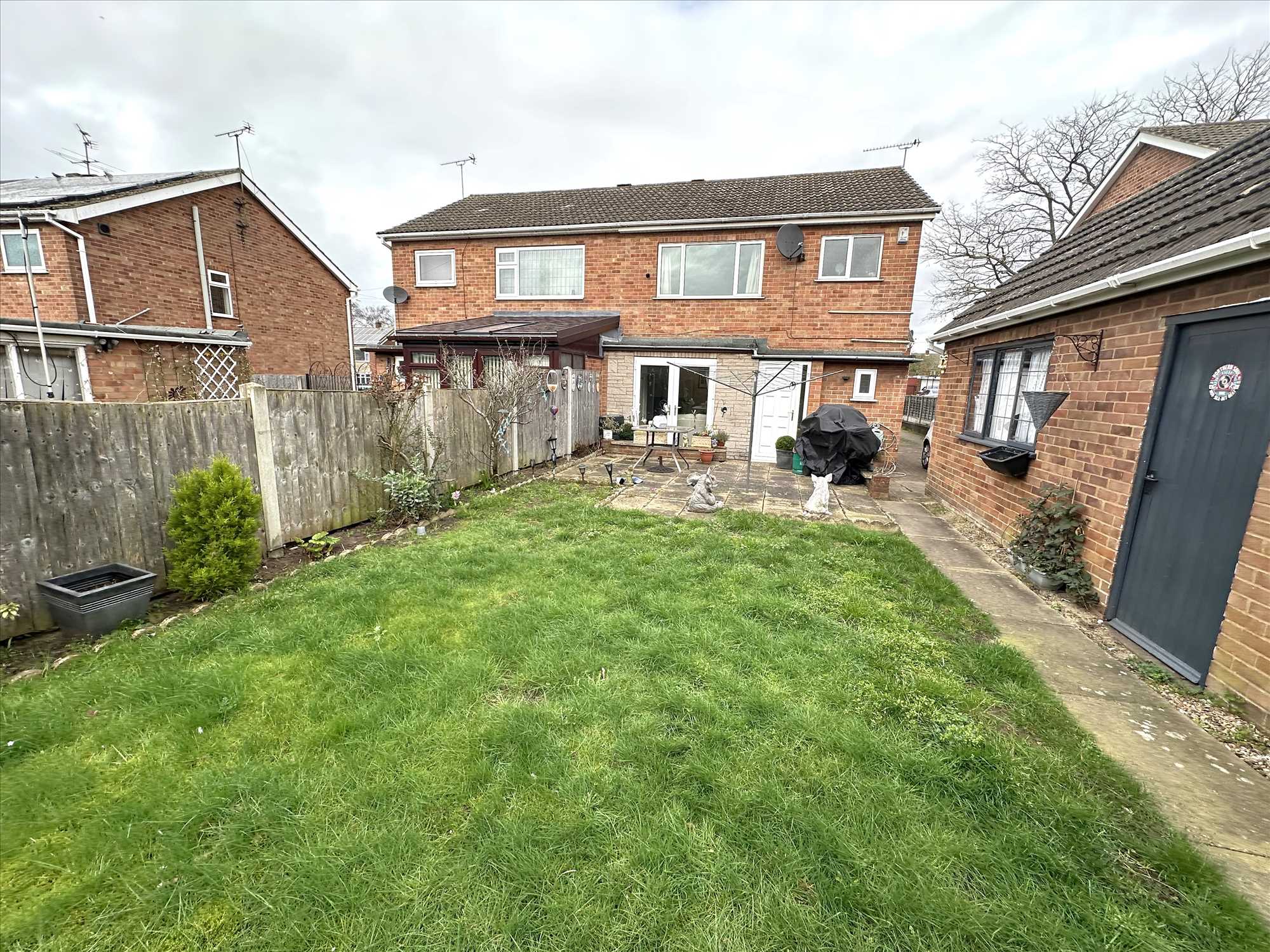 Shakespeare Avenue - Picture 12