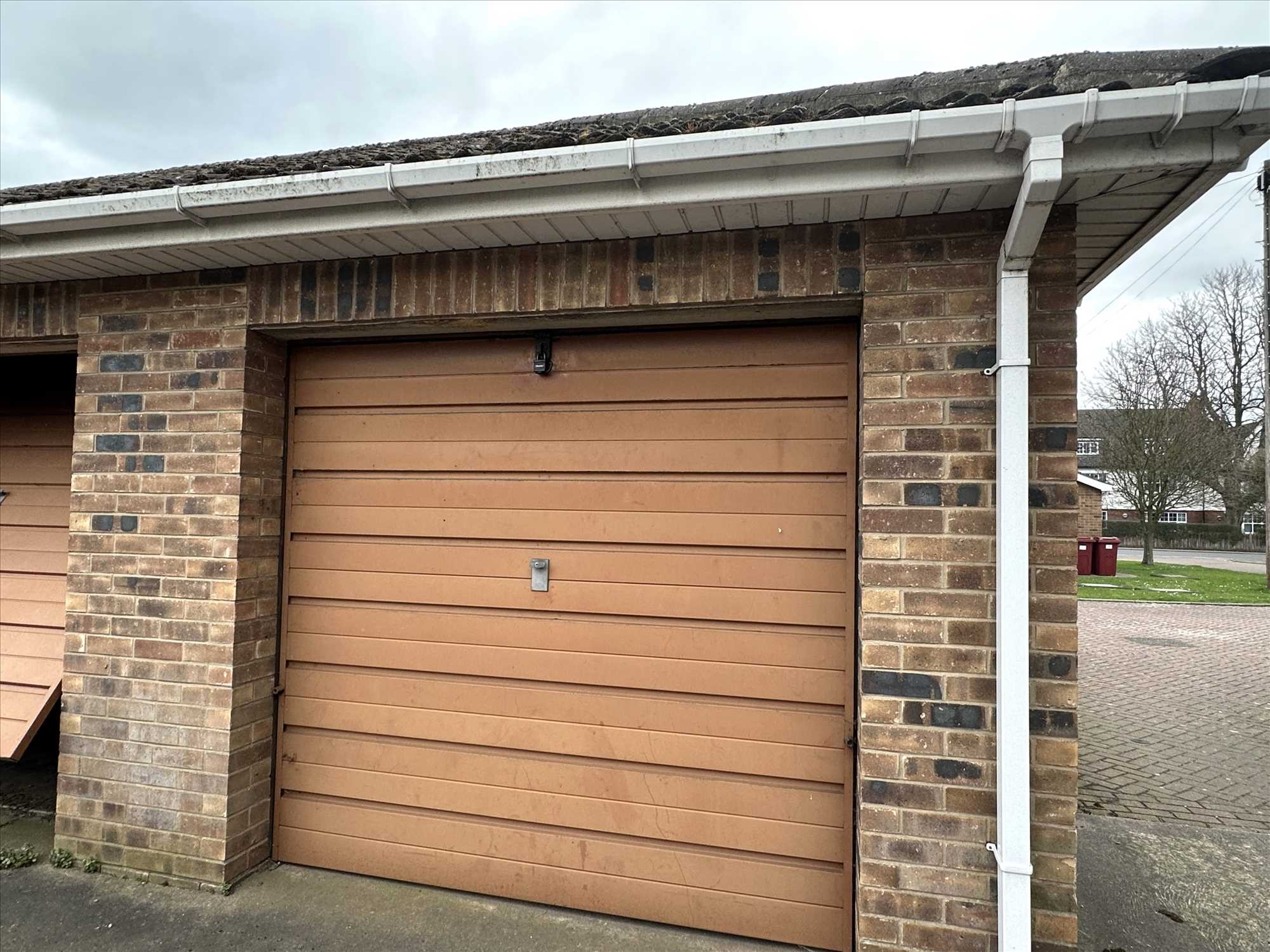 St. James Court, Off Cliff Gardens - Picture 9