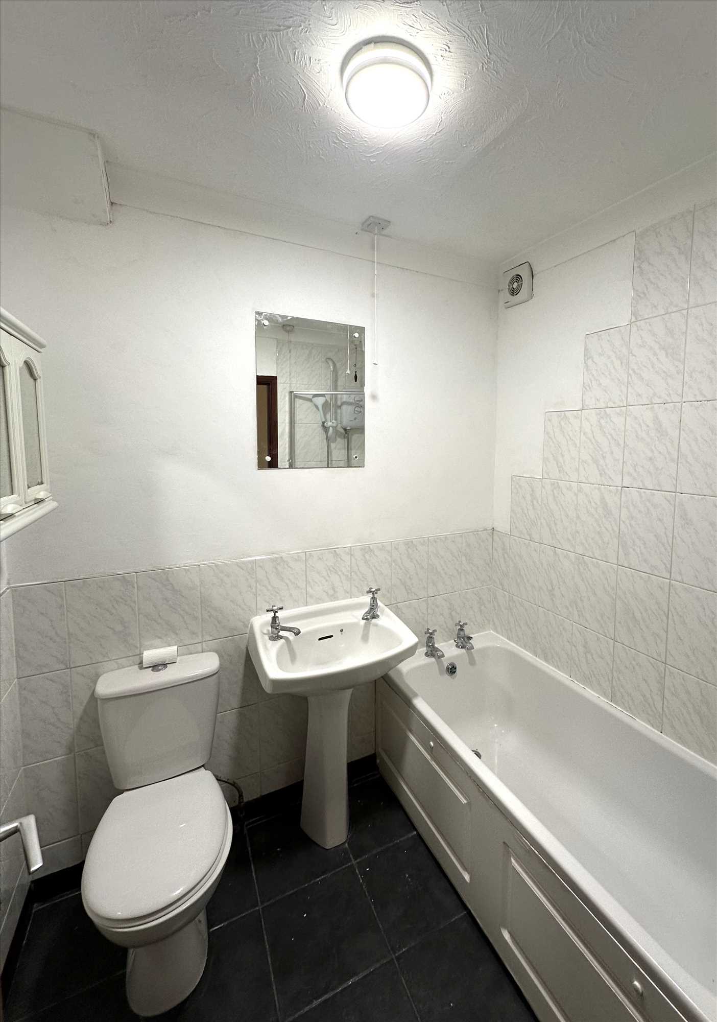 Mackender Court - Picture 7