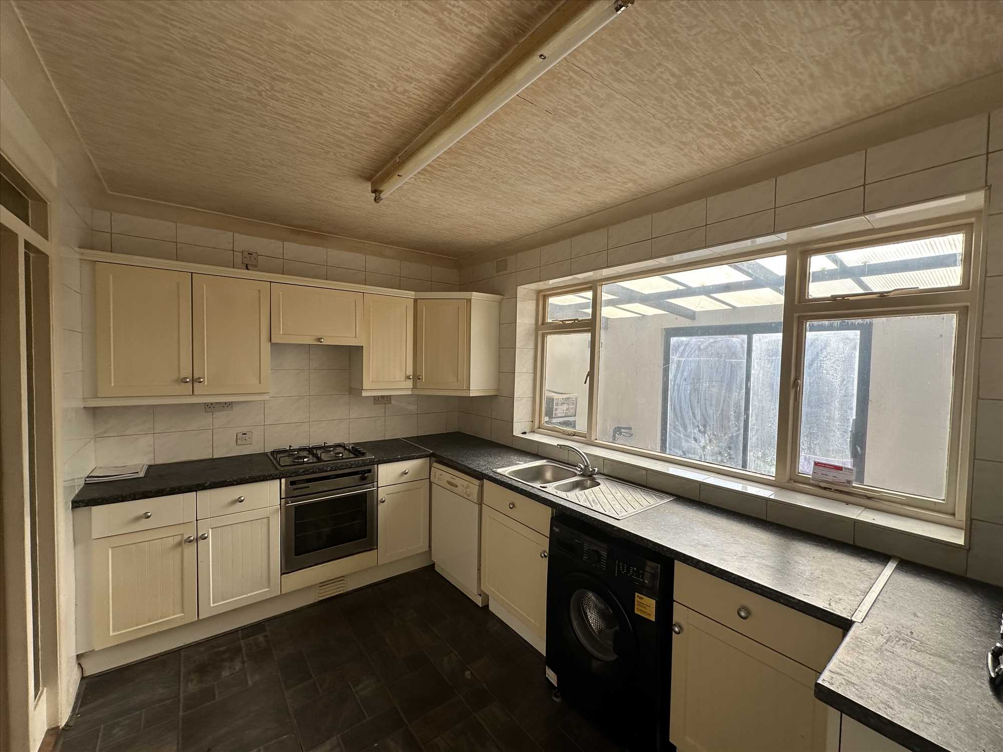 Fox Street - Picture 5