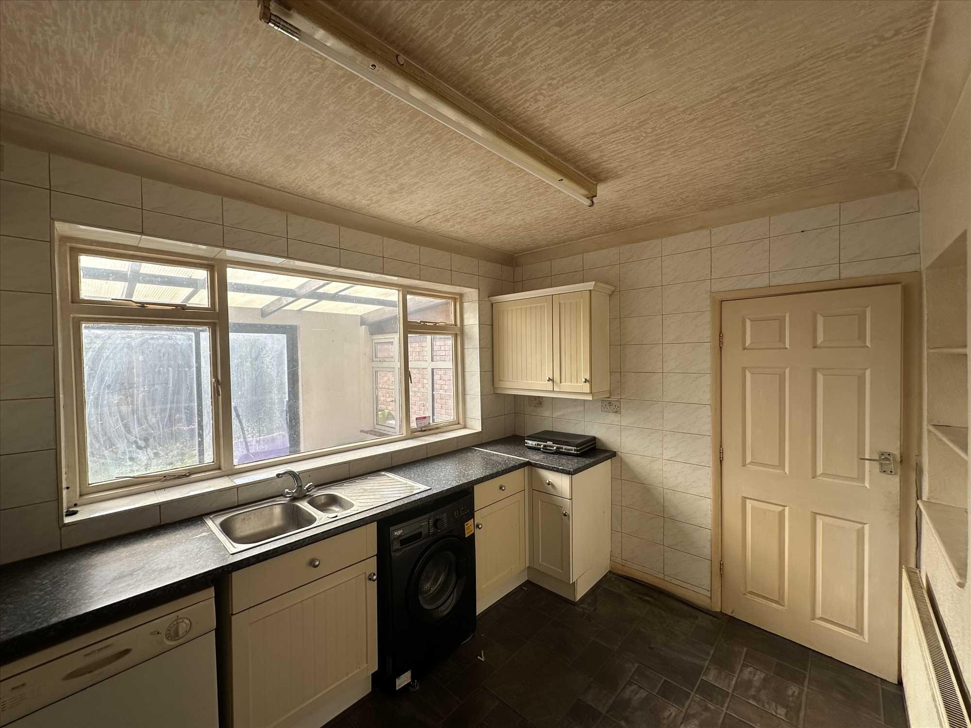 Fox Street - Picture 6