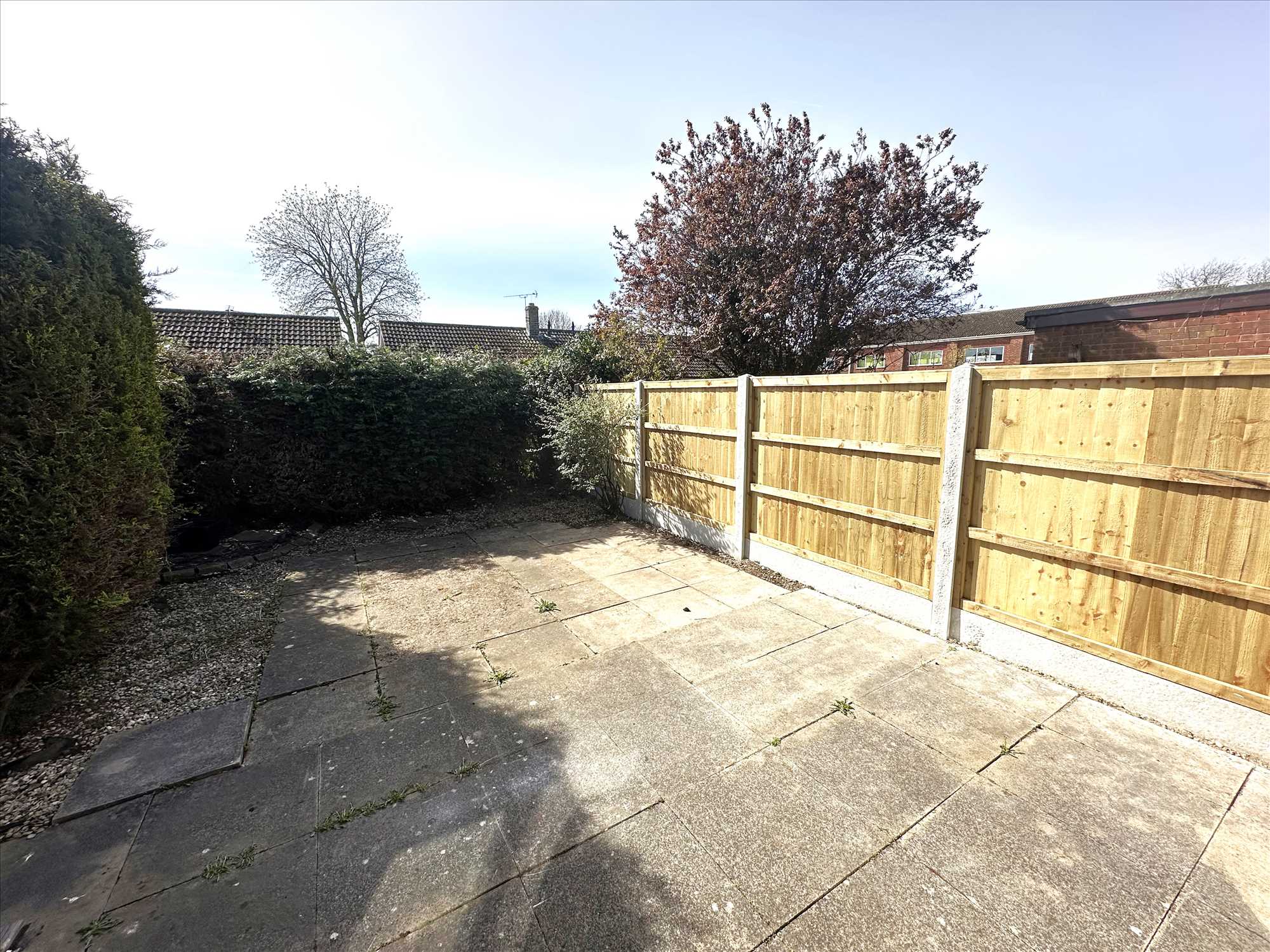 Hall View - Picture 12