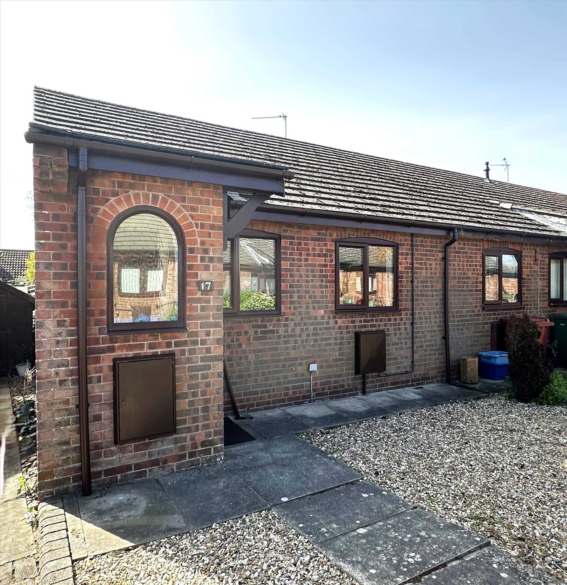 Hall View - Picture 14