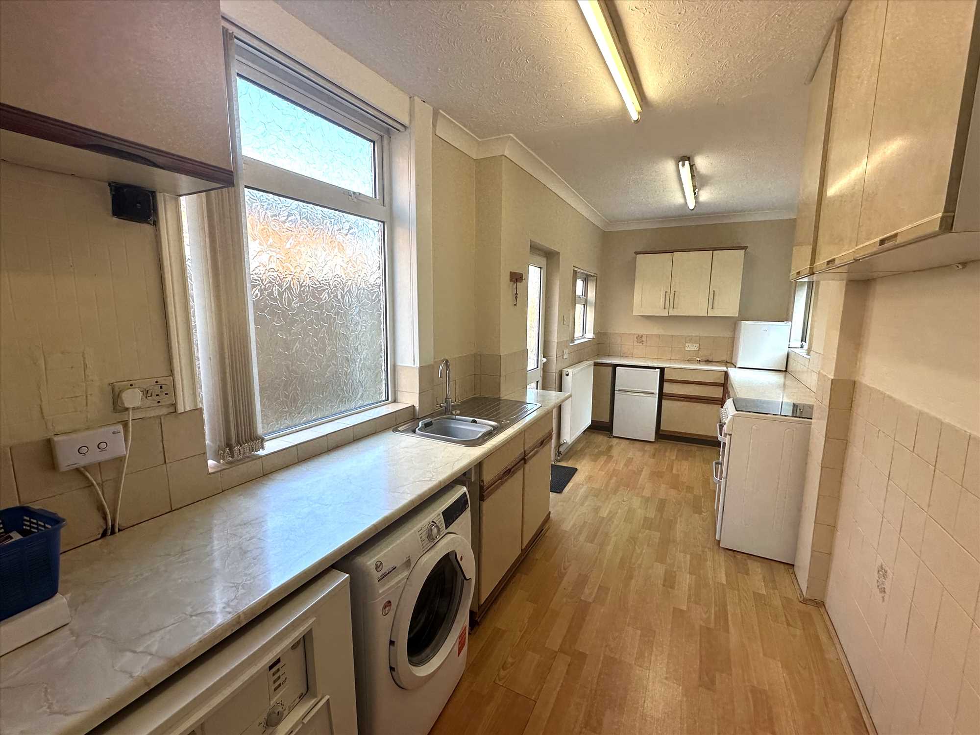 Priory Lane - Picture 6