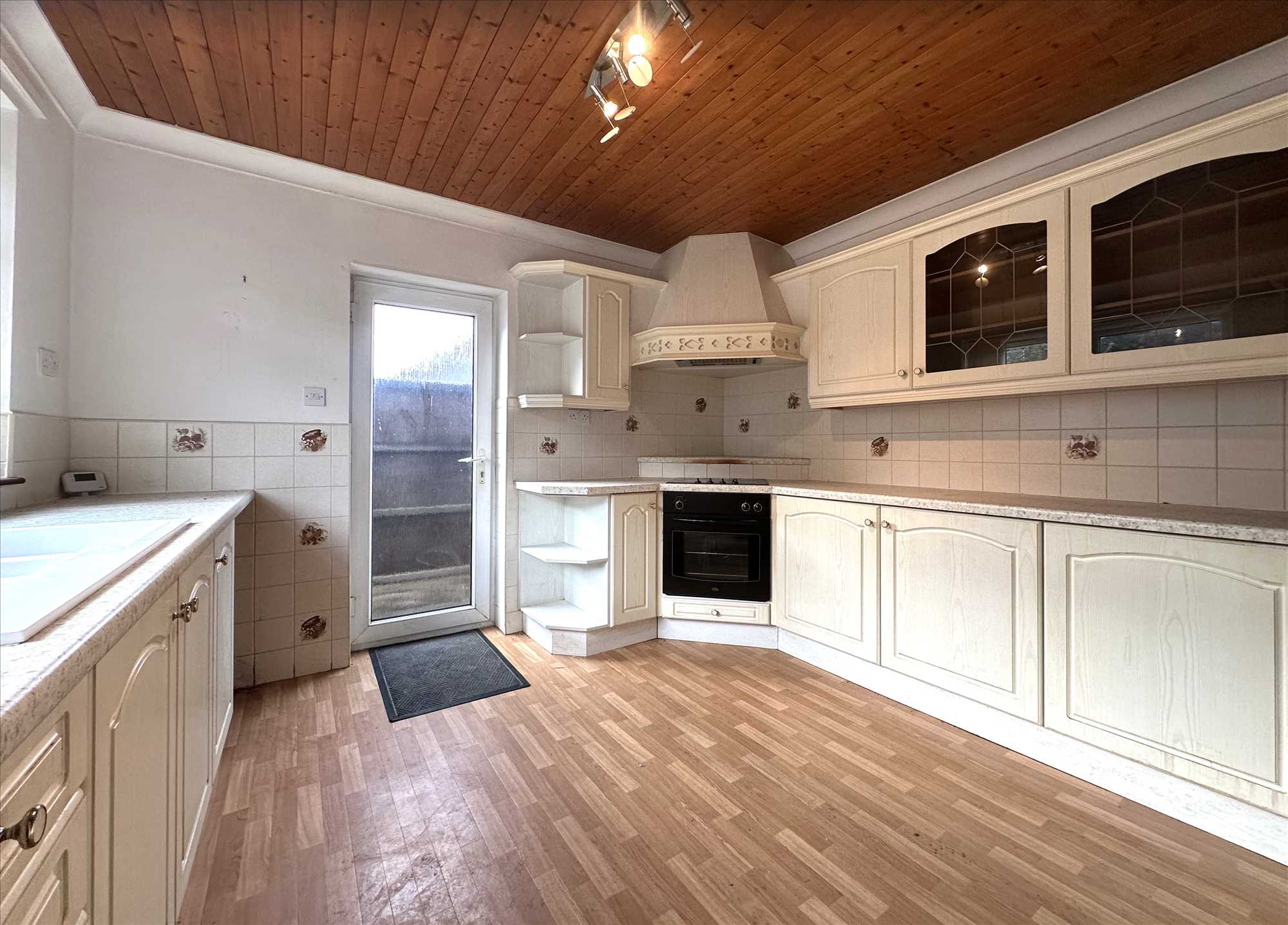 Woodland Drive - Picture 3