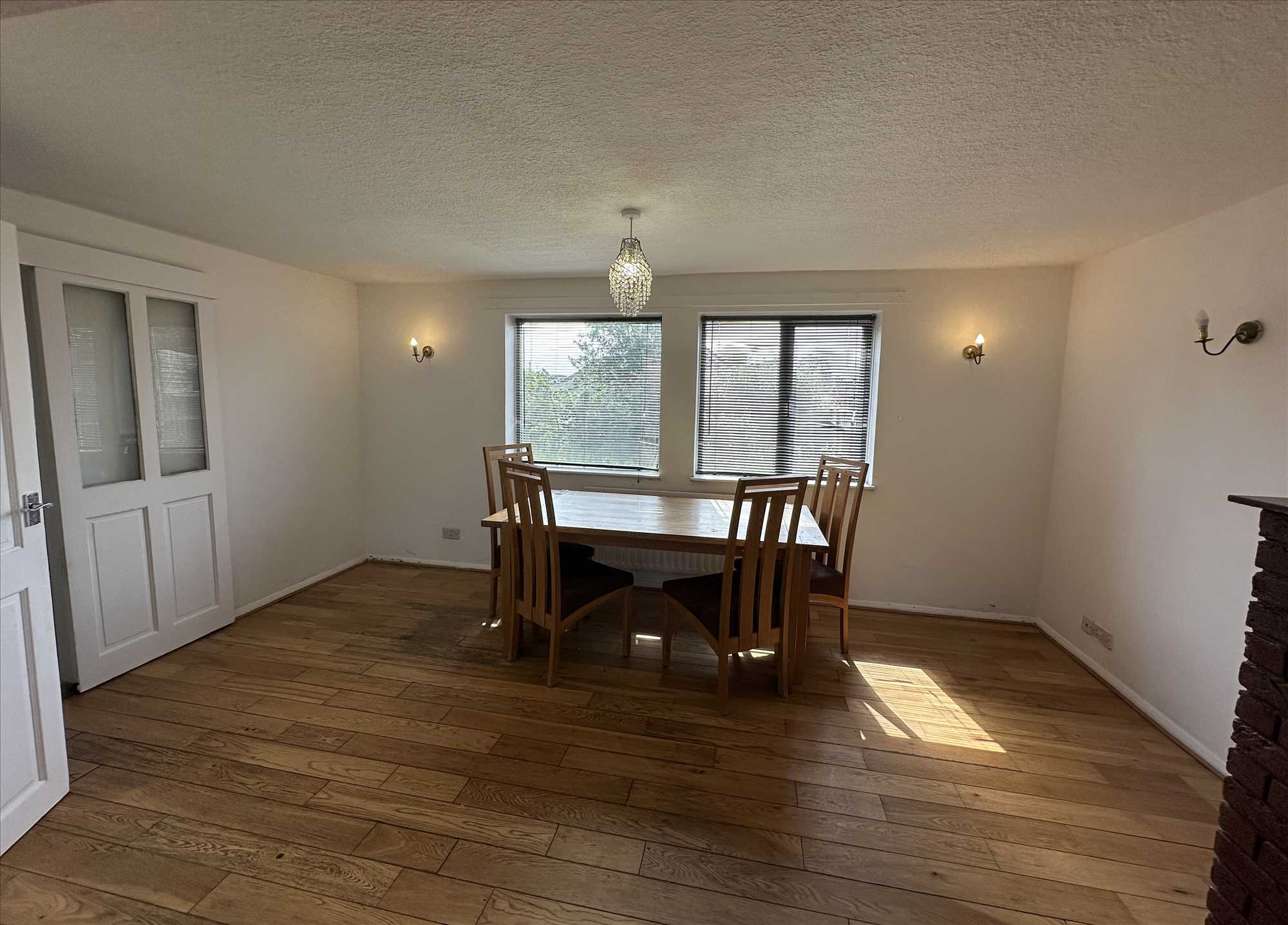 Franklin Crescent - Picture 4