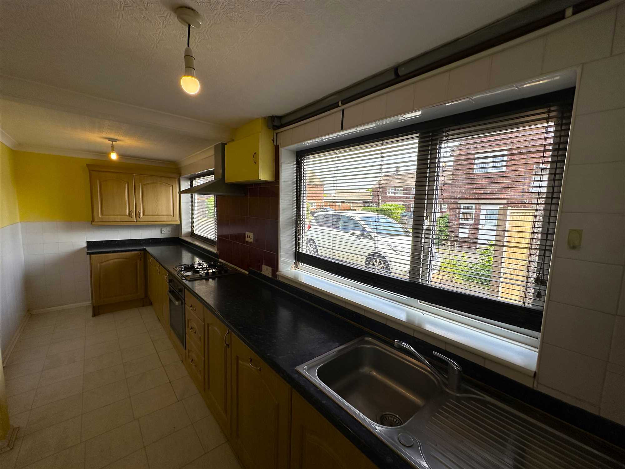 Franklin Crescent - Picture 5