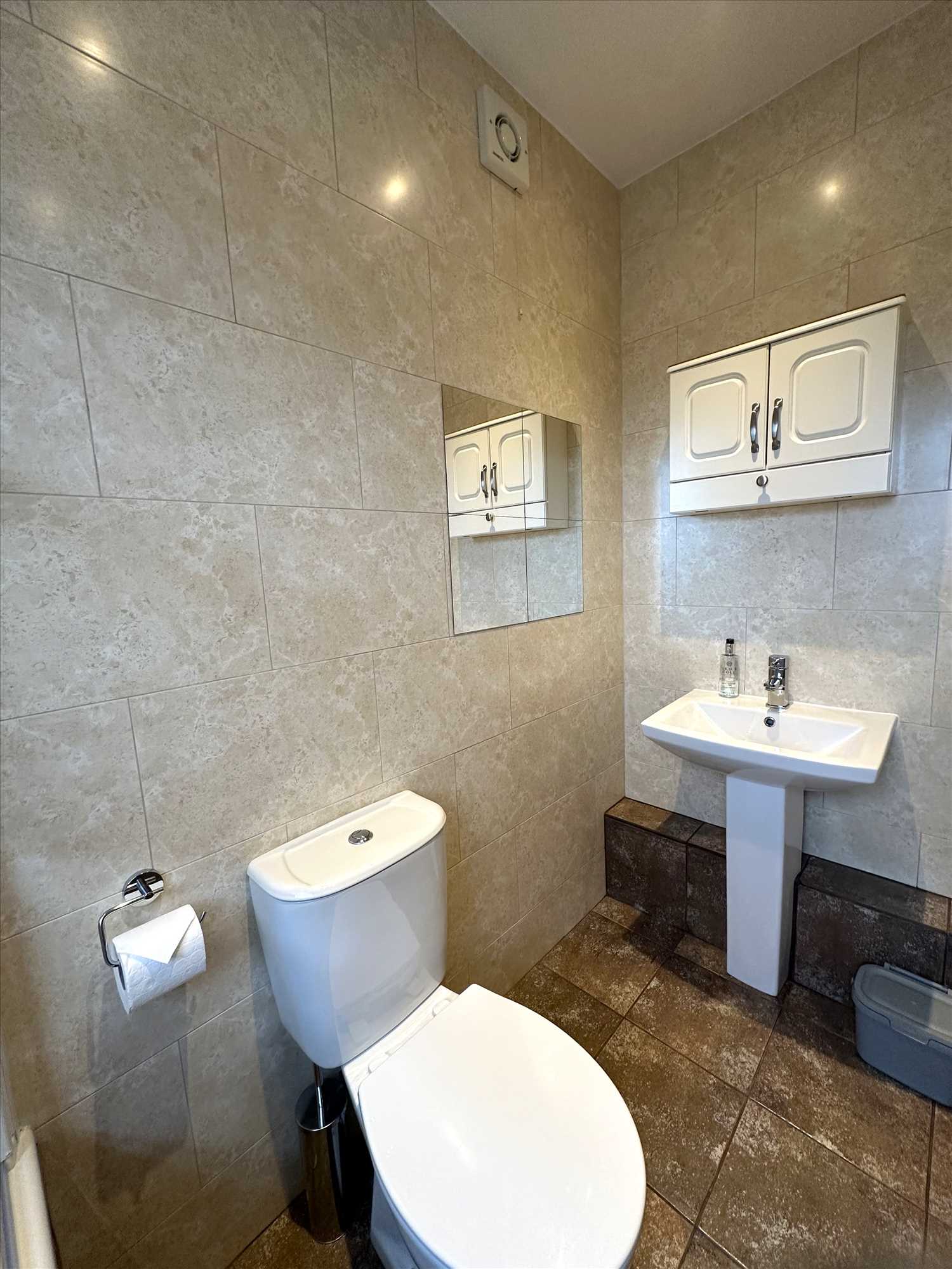 Grange Lane South - Picture 9