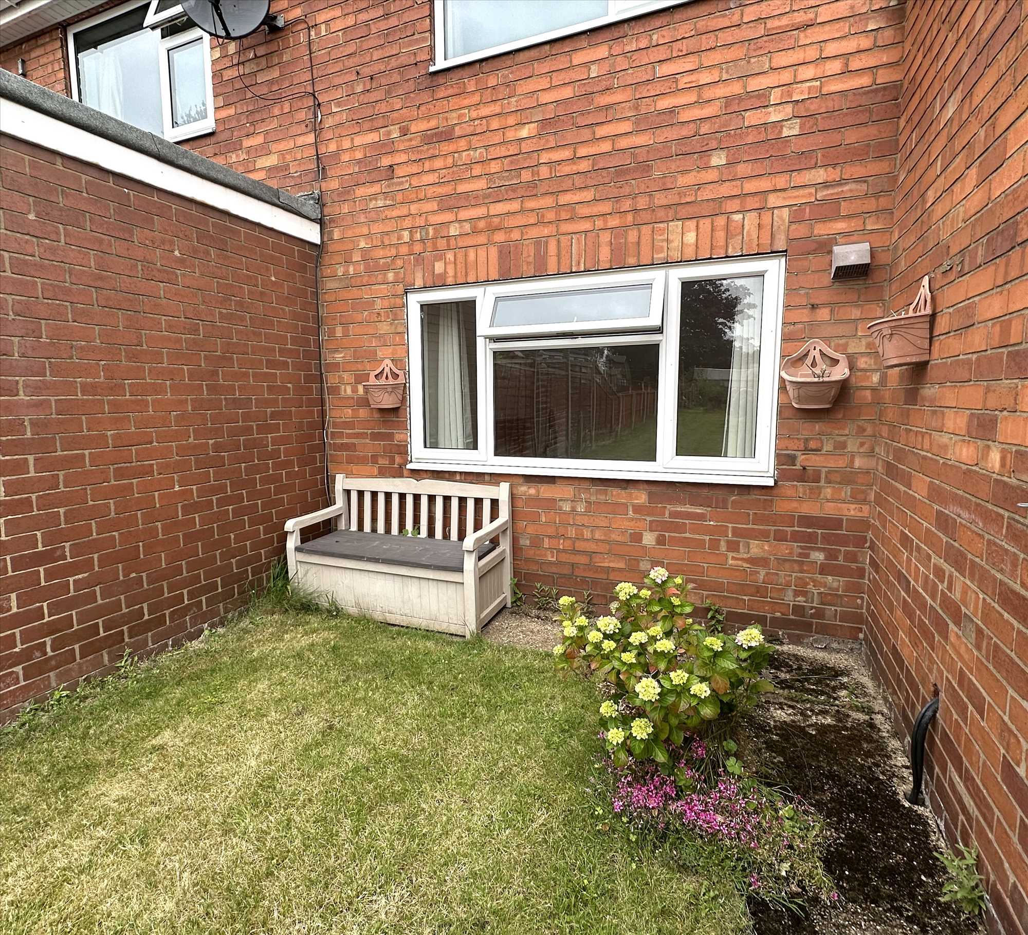 Grange Lane South - Picture 15