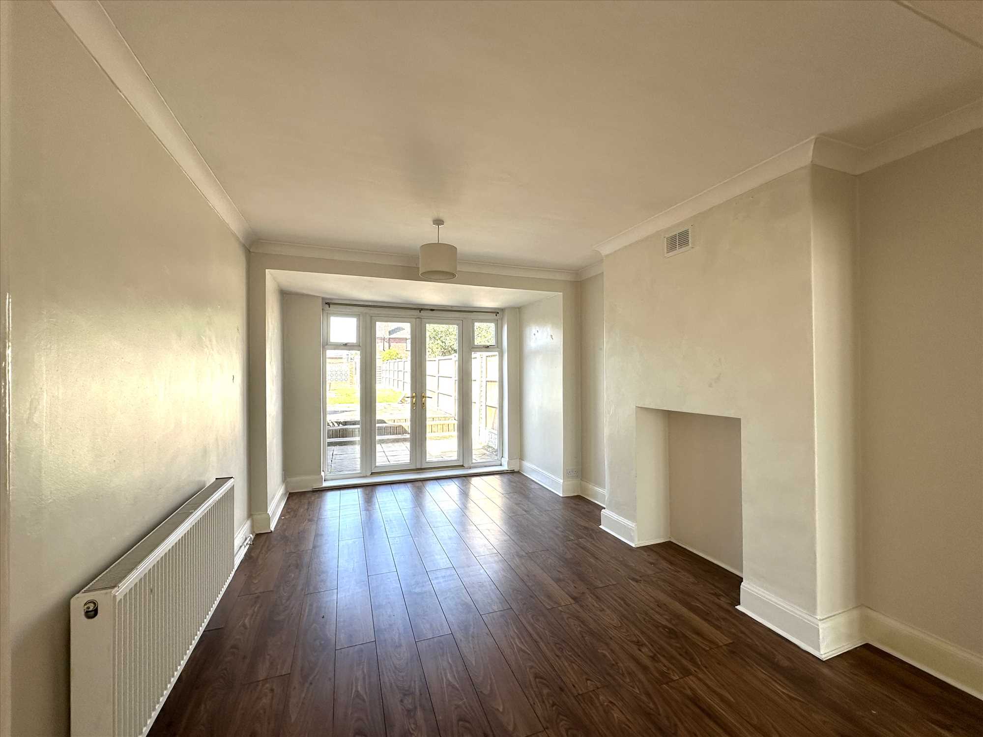 Stockshill Road - Picture 5