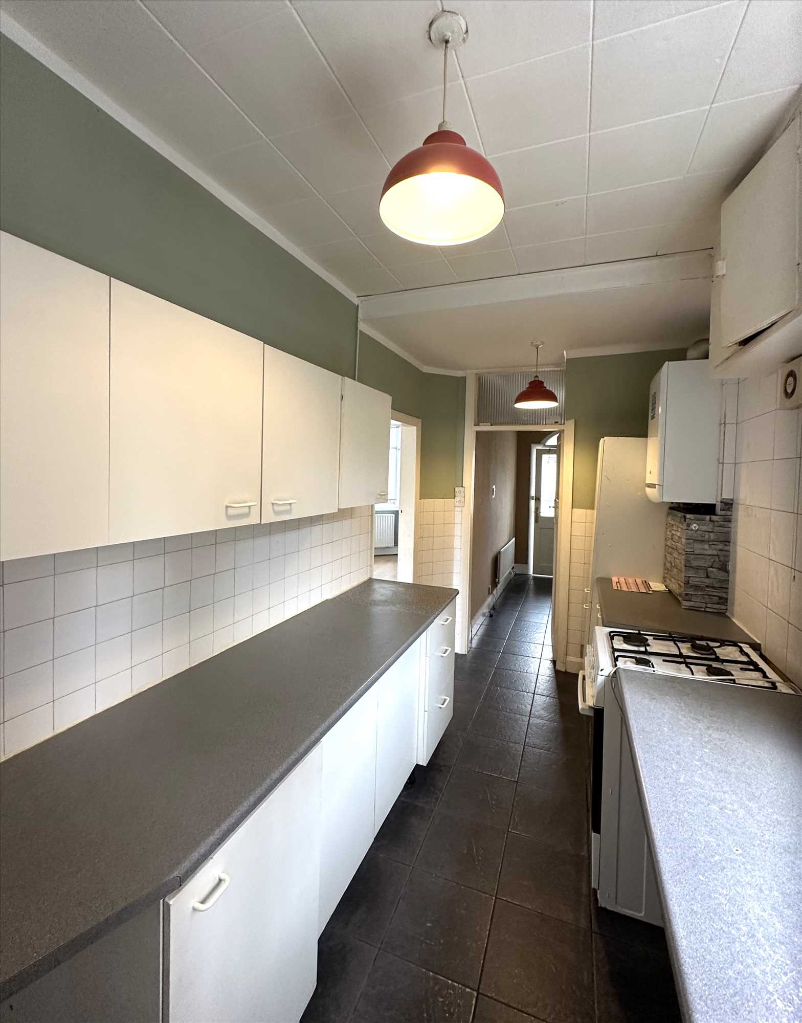Warwick Road - Picture 5