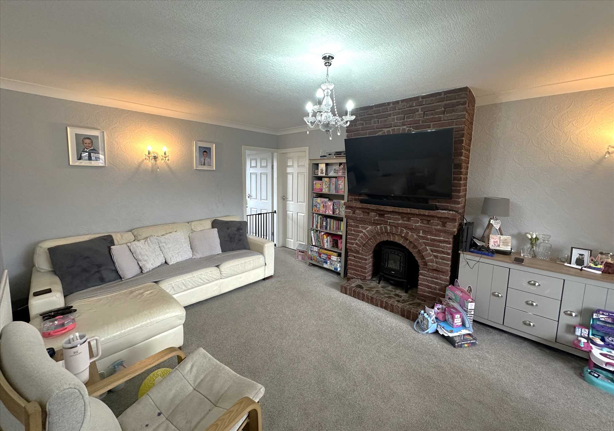 Chestnut Close - Picture 4