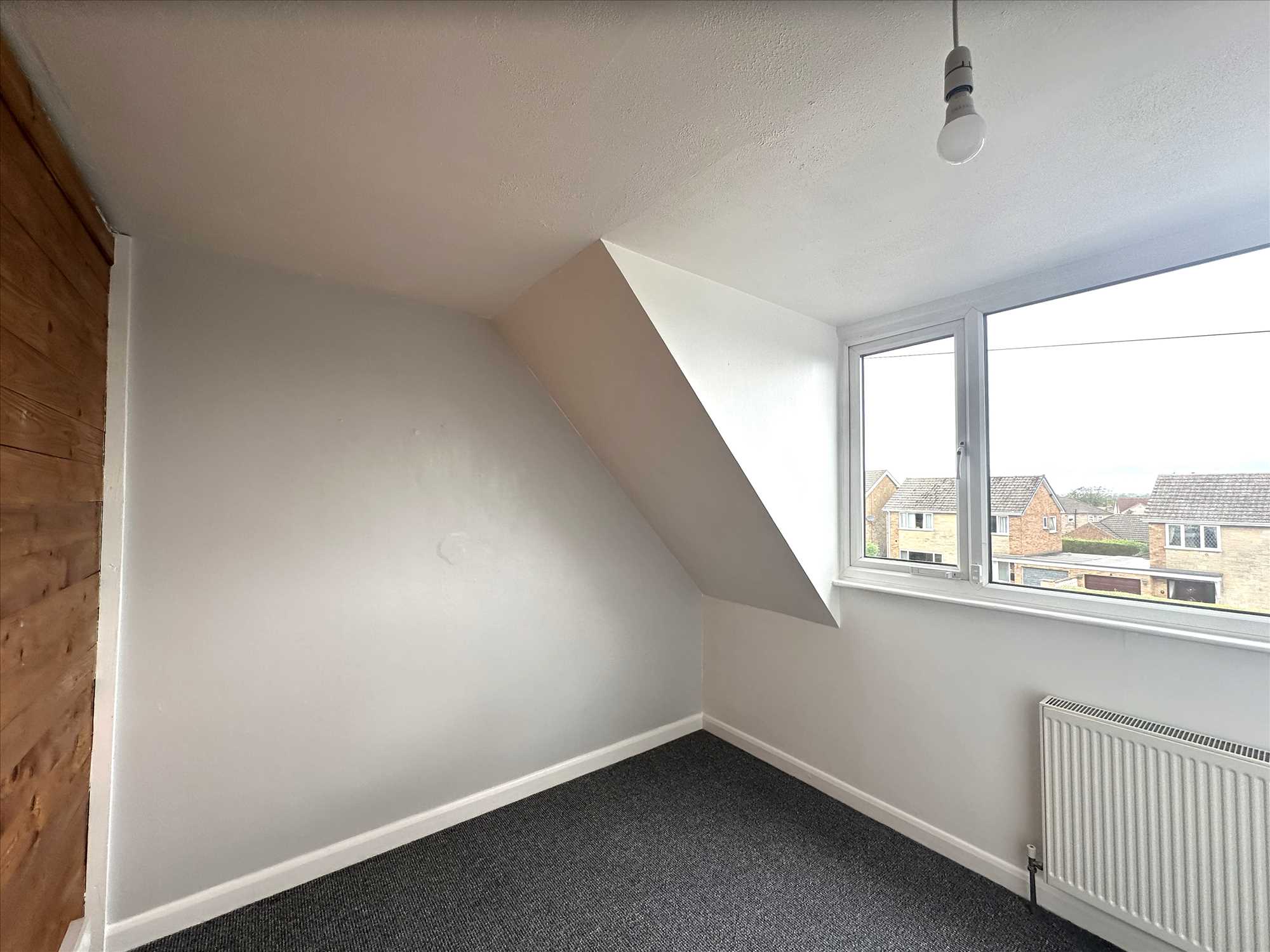 Astley Crescent - Picture 11
