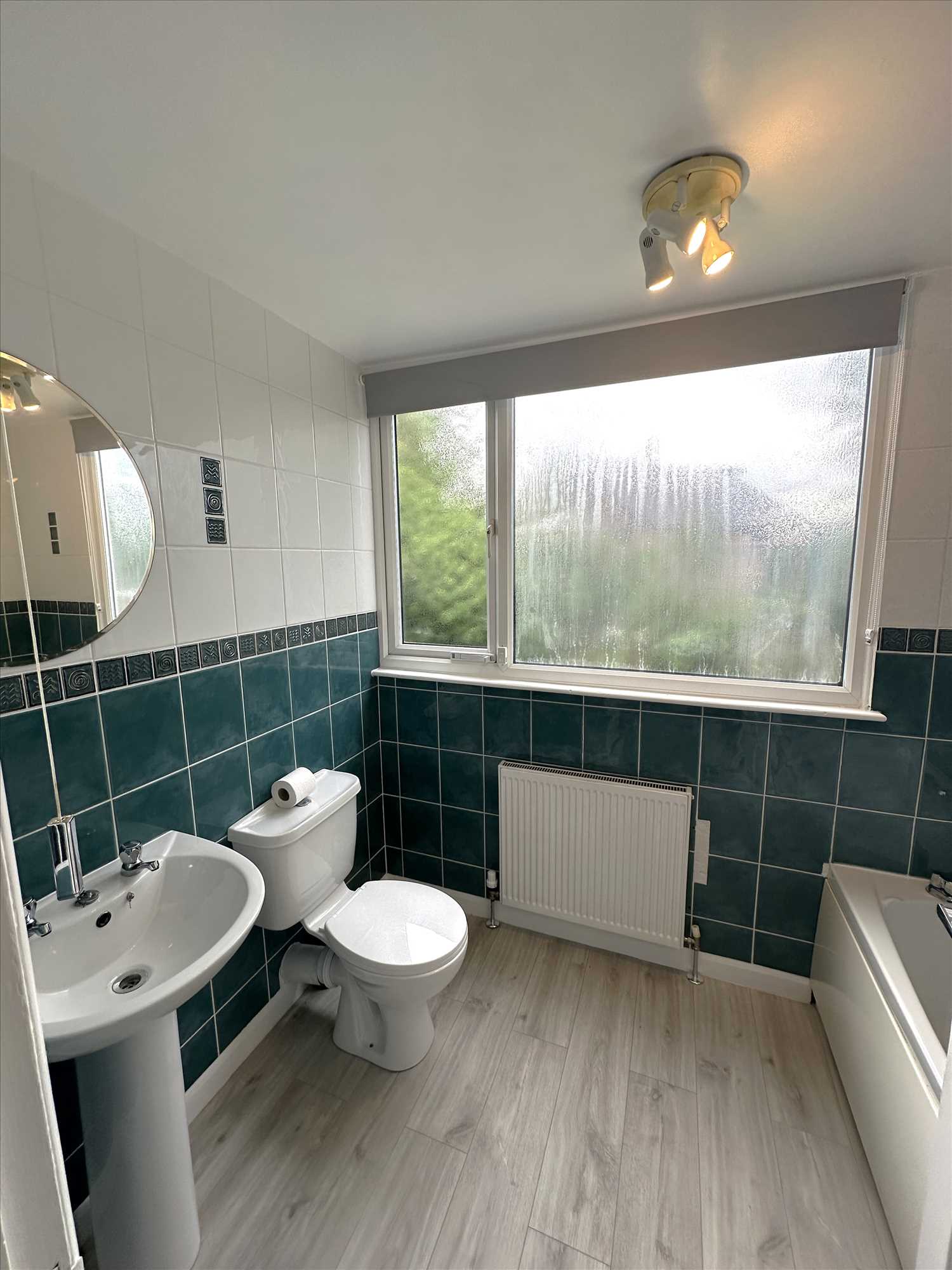 Astley Crescent - Picture 14