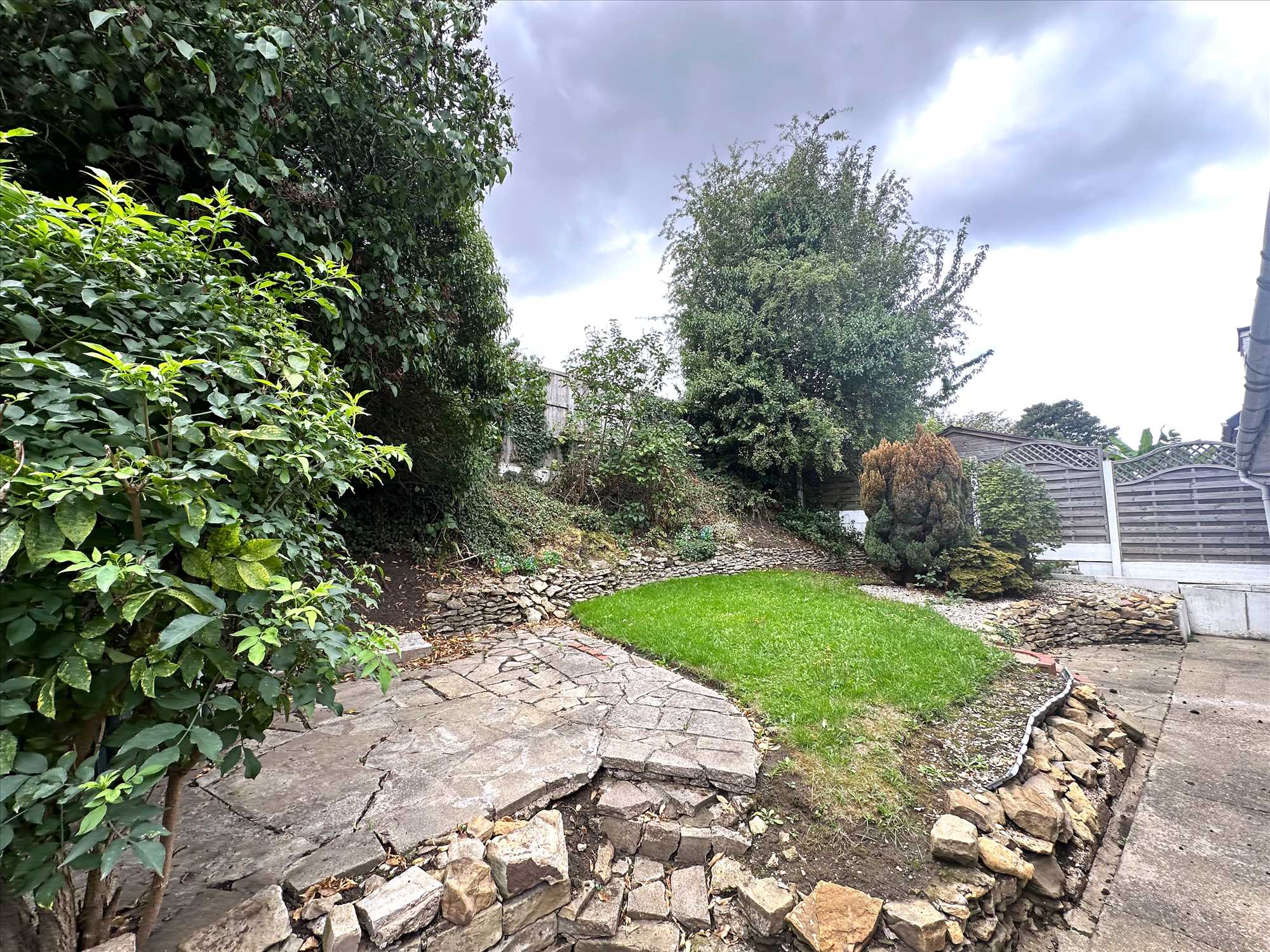 Astley Crescent - Picture 15